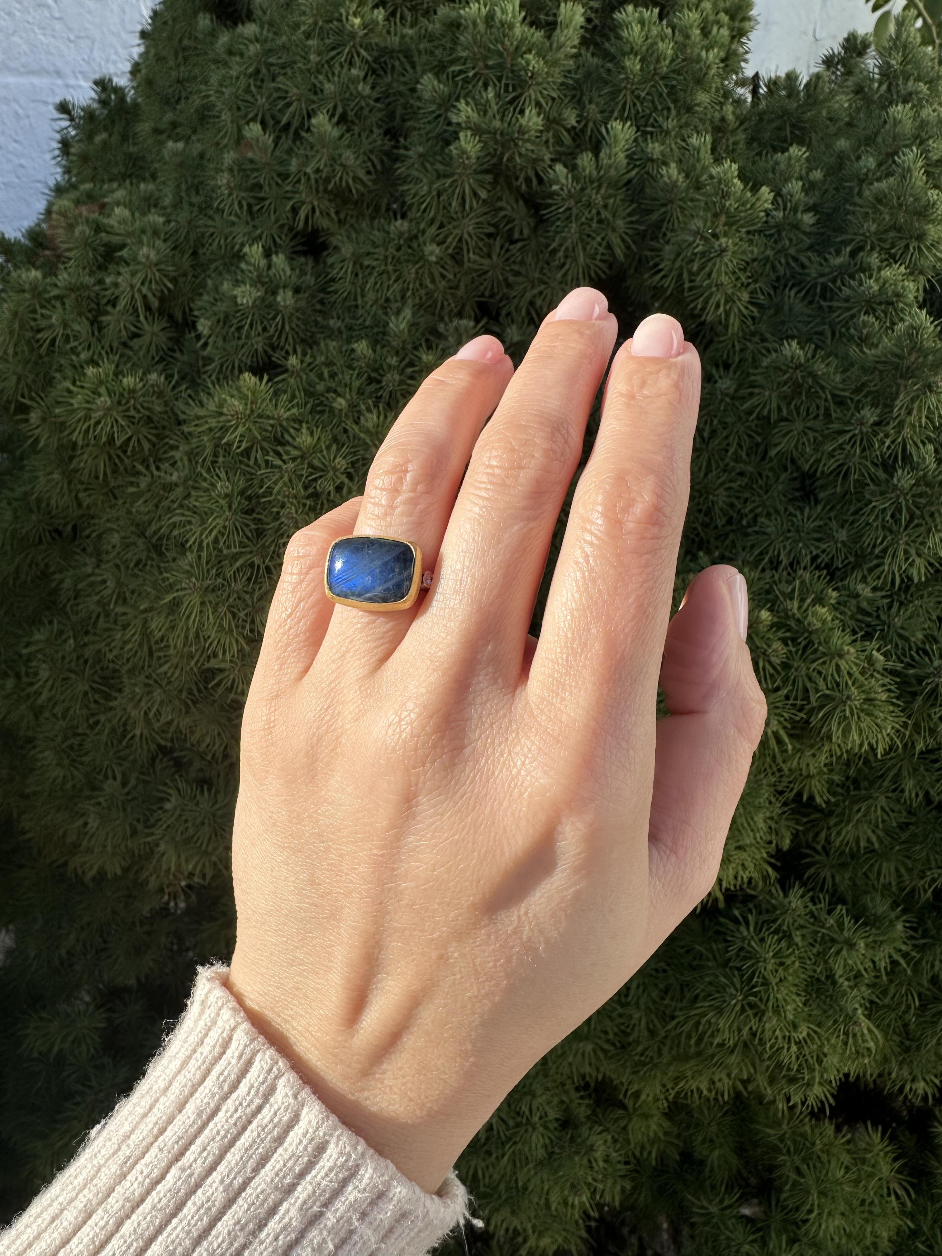 Cabochon Lika Behar Blackened Silver Yellow Gold Labradorite Diamond Kami Ring