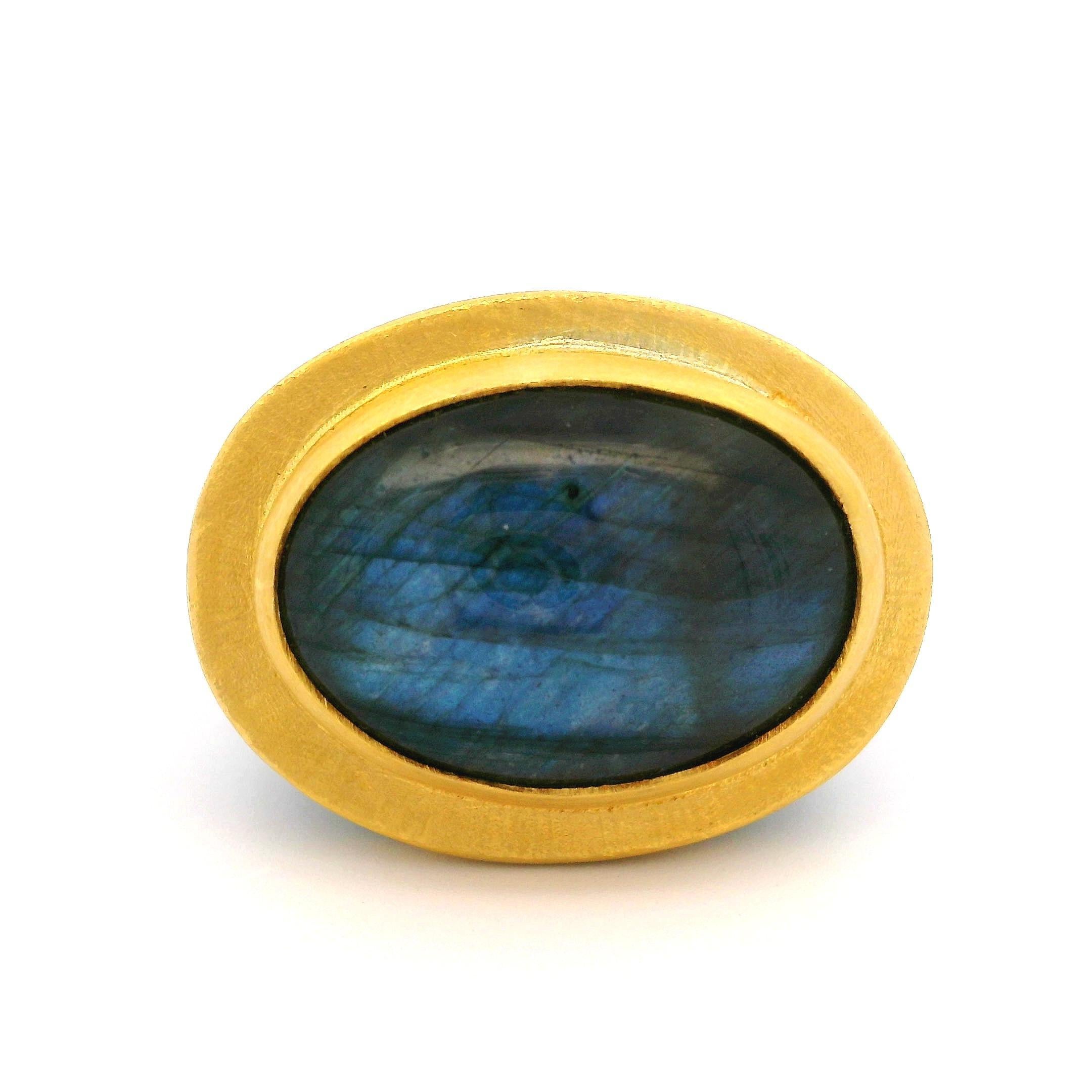 Lika Behar Blackened Silver & Yellow Gold Labradorite Pompei Hammered Ring 4