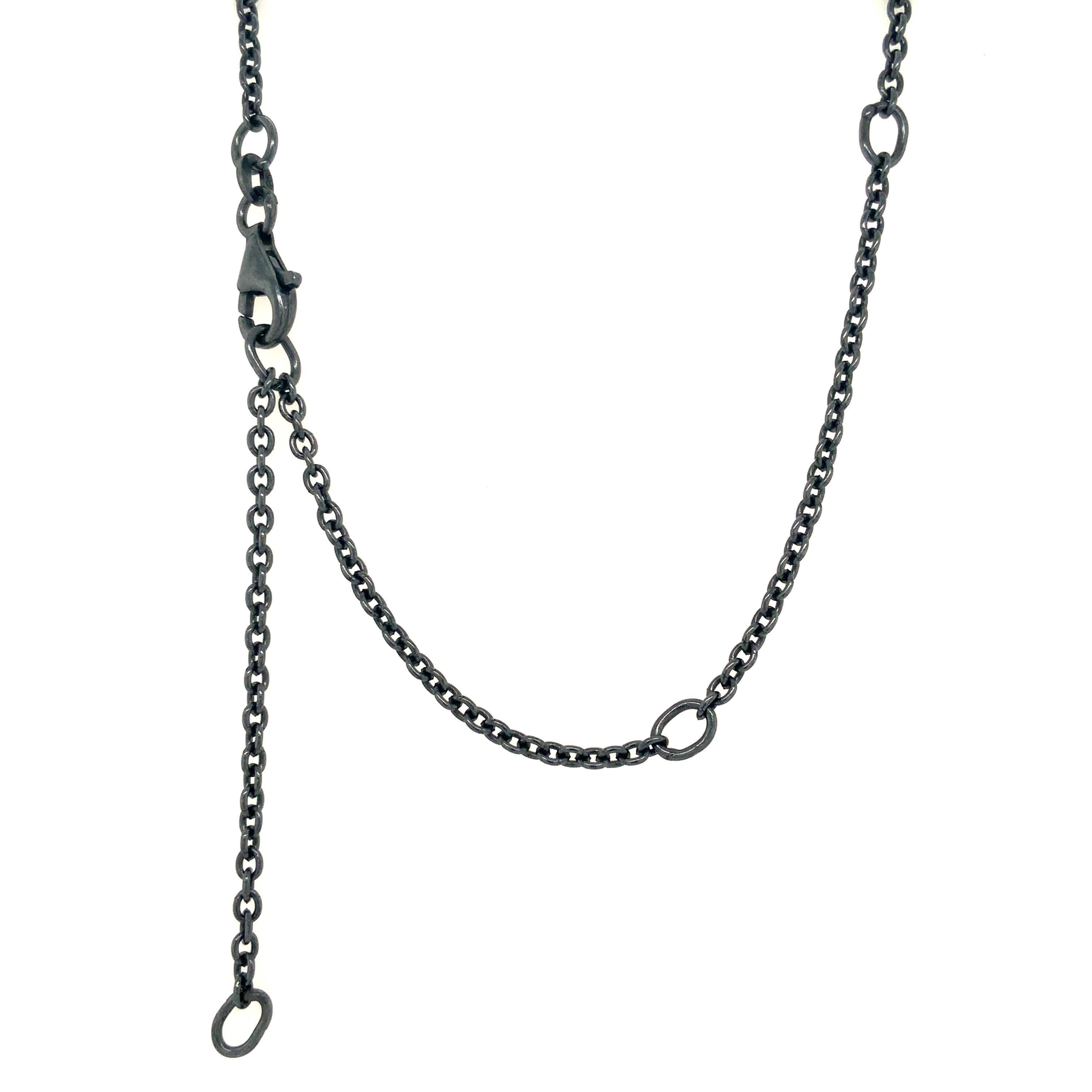 Lika BeharTesori e Talismani, Collezione di MEDAGLIE Yin e Yang con Diamante in vendita 2