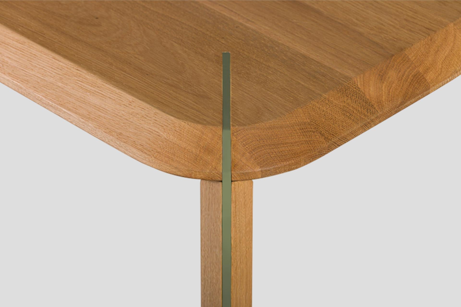Lika Solid Wood Oak Color Metal Detailed Rectangular Coffee Table en Nuevo estado para la venta en Okmeydanı, TR