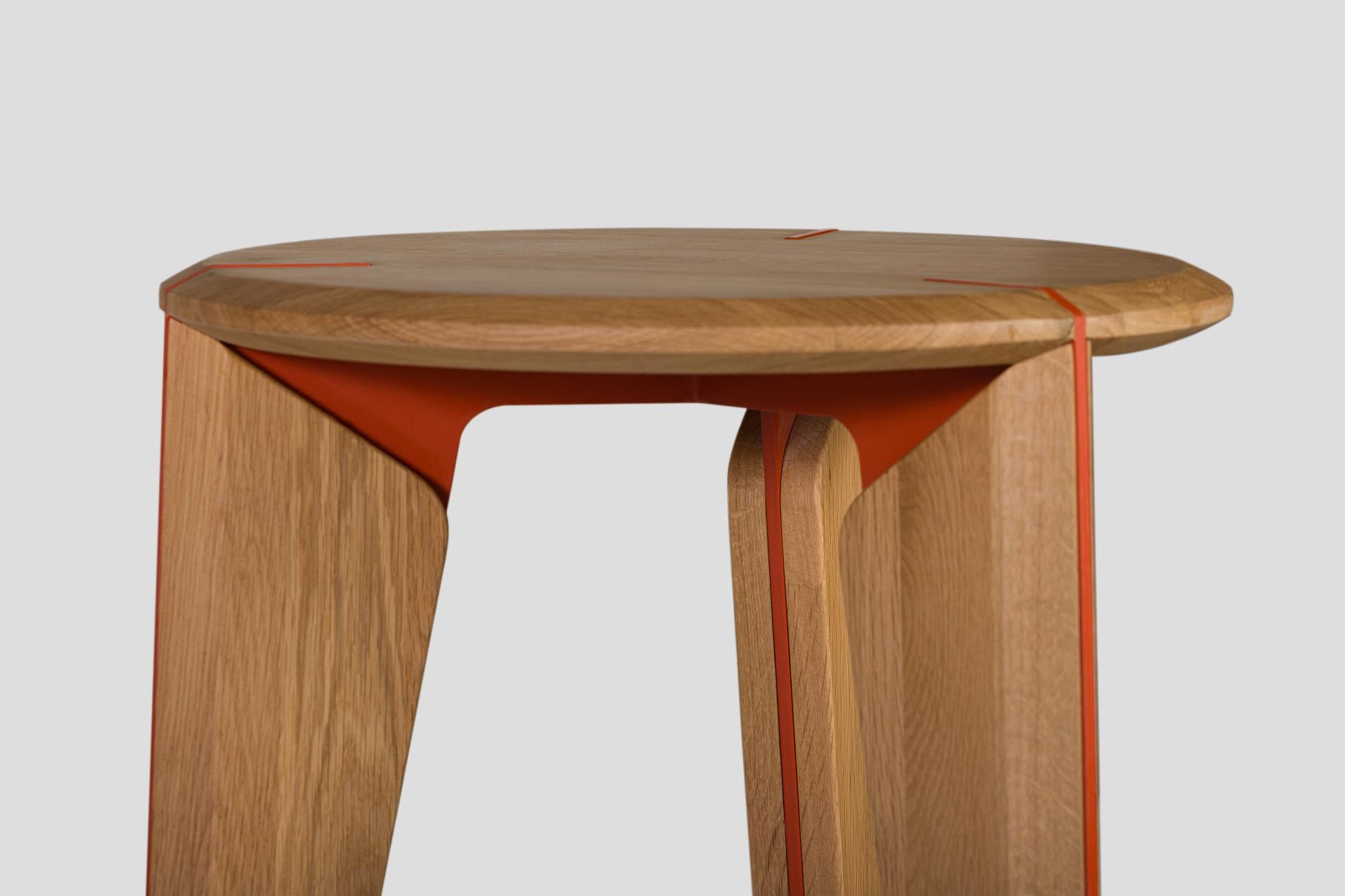 Modern and Stylish Design

Designed by Abra Design Studio, Lika Solid Wood Oak Anthracite Metal Detailed Round Side Table draws attention with its modern and stylish design. The elegant combination of Turkish oak and anthracite metal details adds an