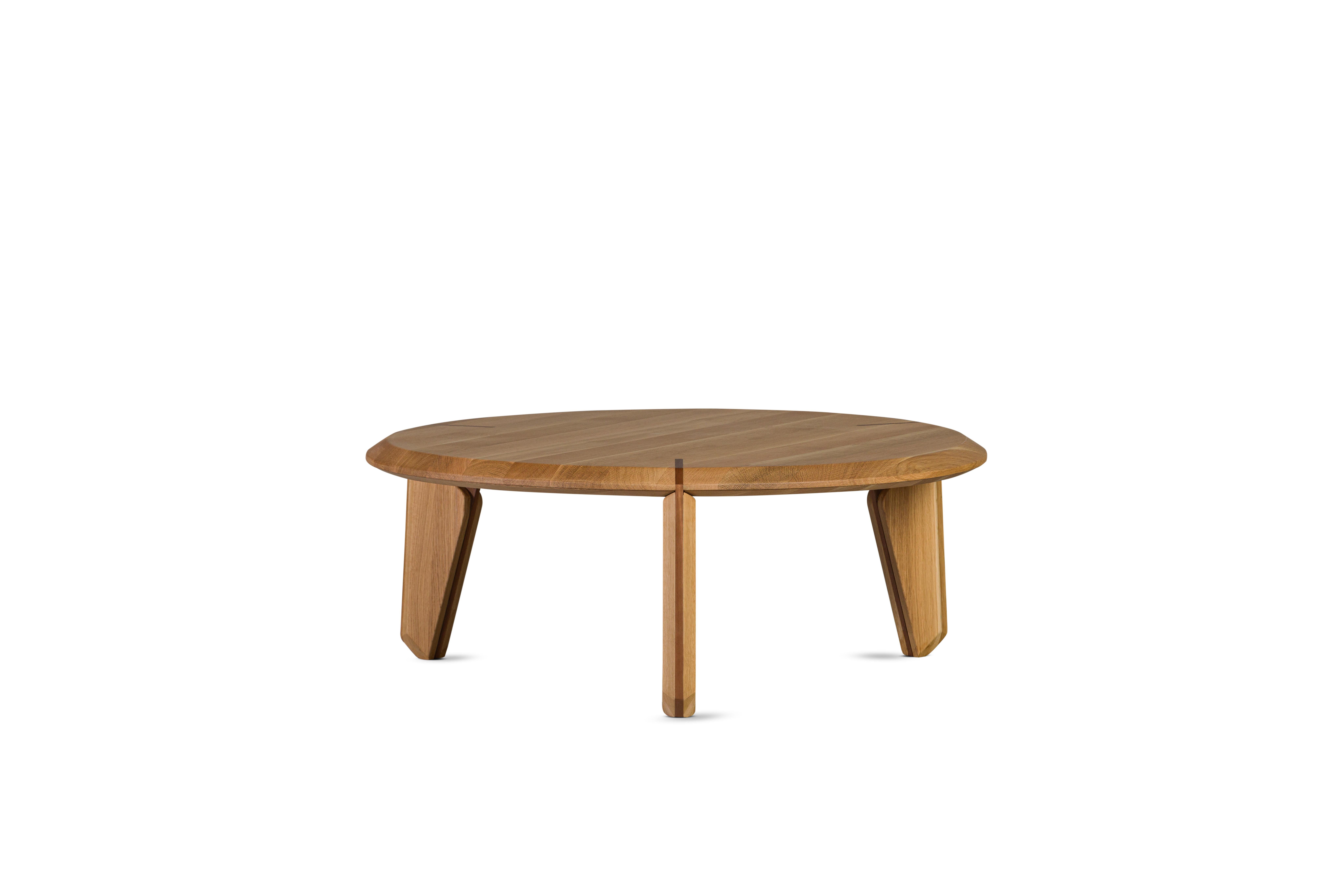 Contemporary Lika Solid Wood Oak, Walnut Solid Wood Detailed Round Coffee Table For Sale