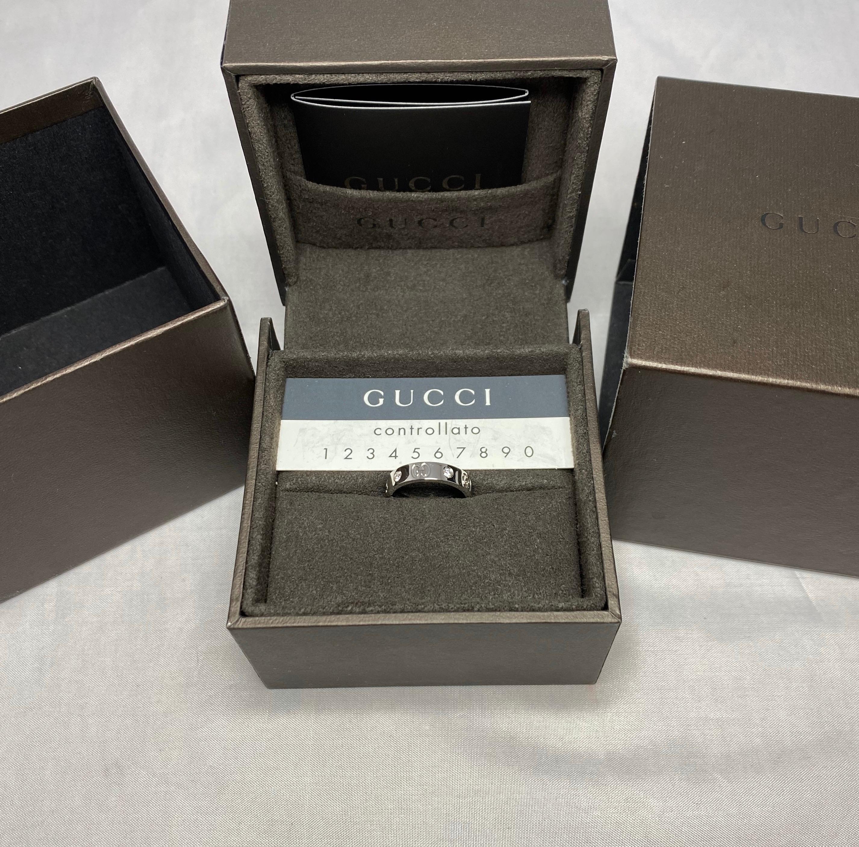 Gucci Icon diamond ring in white gold. Comes with original Gucci box and papers.

Used item, some minor scratches on it. Has been professionally cleaned, polished and rhodium plated so very bright and shiny. Like new.

Italian hallmarks confirming