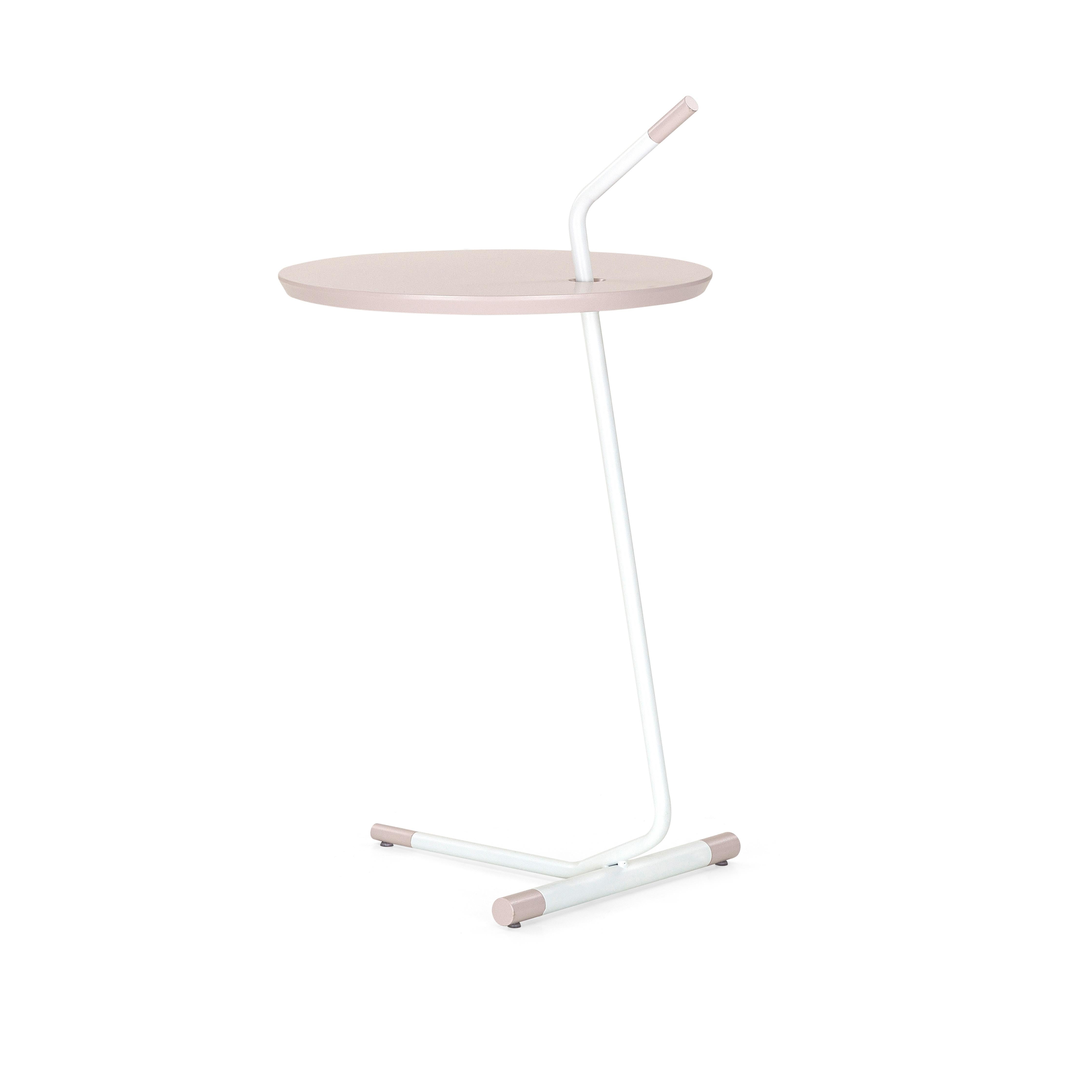 Like Side Table in Quartz Finish & Metal Base In New Condition For Sale In Miami, FL