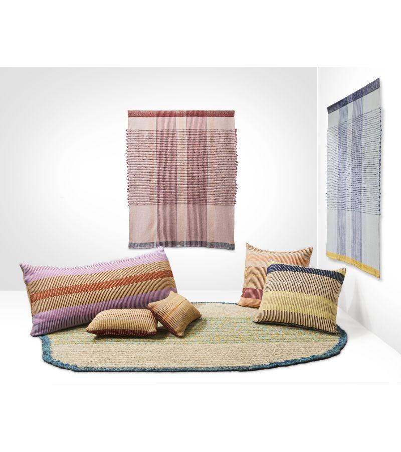 Cuscino Lila Chumbes 1 di Mae Engelgeer in vendita 7