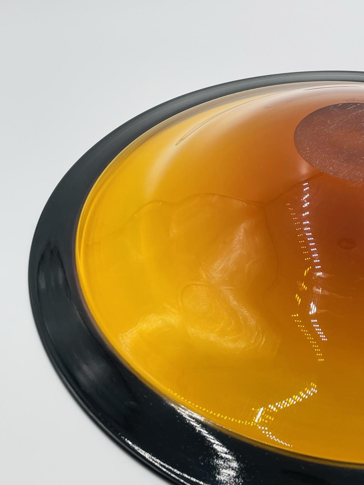 Bol en verre d'art lilas et ambré XL par Correia, signé, daté et avec certificat d'authenticité en vente 3