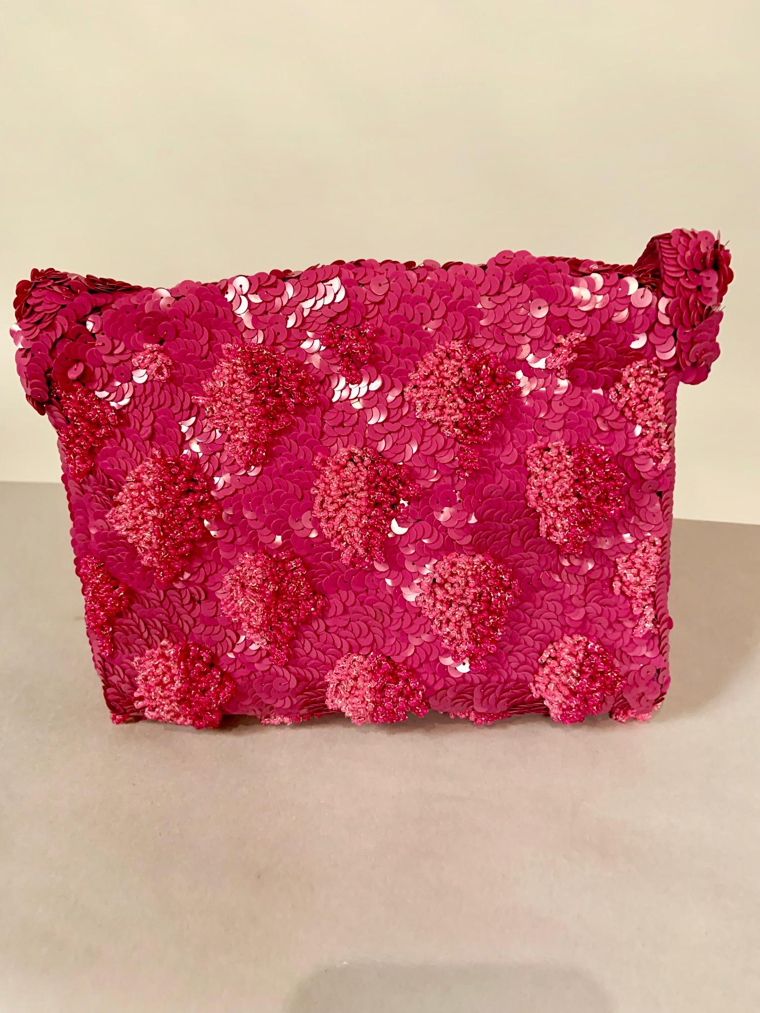 Red Lilac Beaded Evening Bag with Caviar Beadwork circa 1950 For Sale