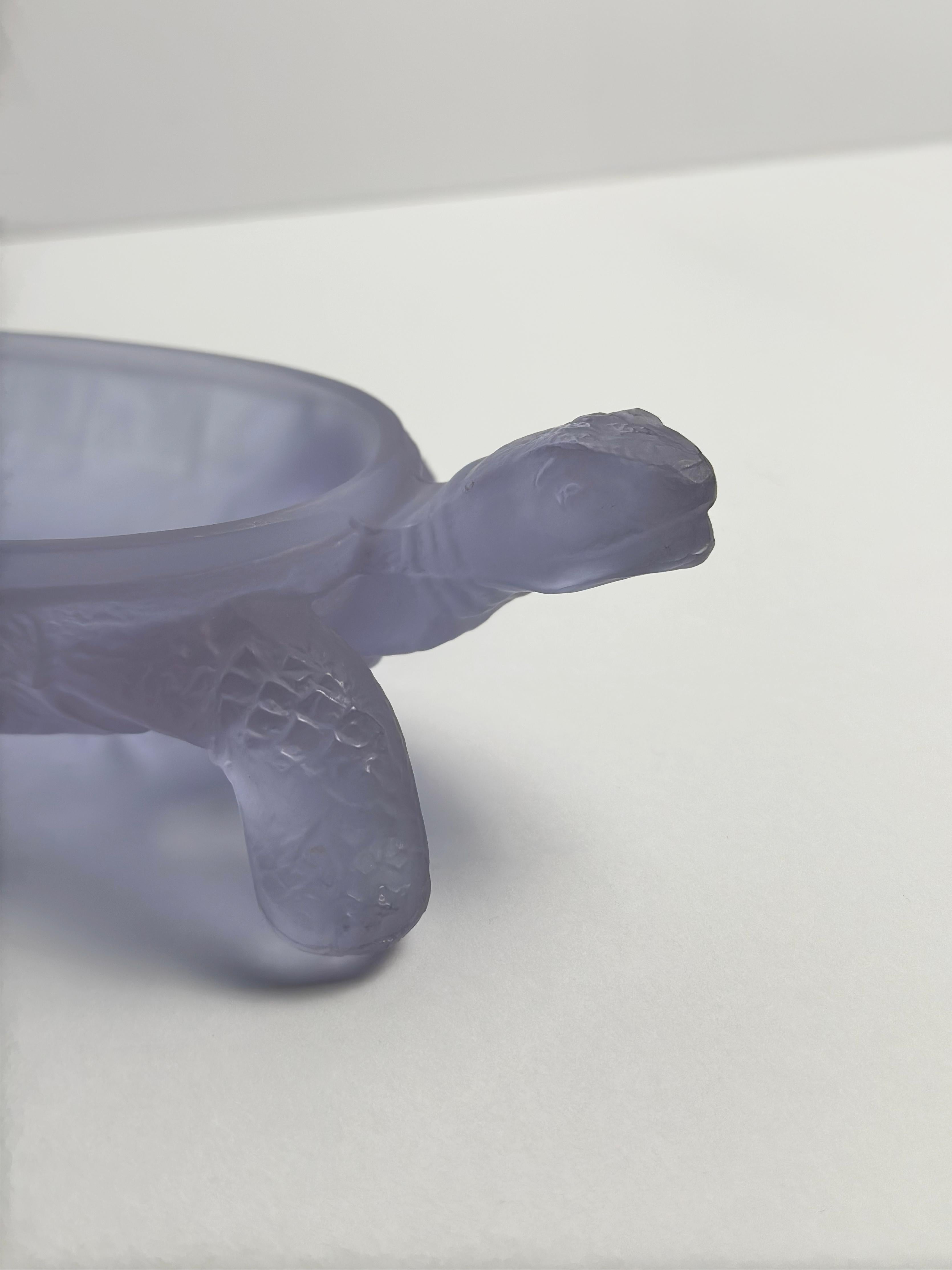 Fliederfarbene Neodymglas-Schmuckdose für Schildkröten von Curt Schlevogt, Tschechoslowakei 1960er Jahre im Angebot 1