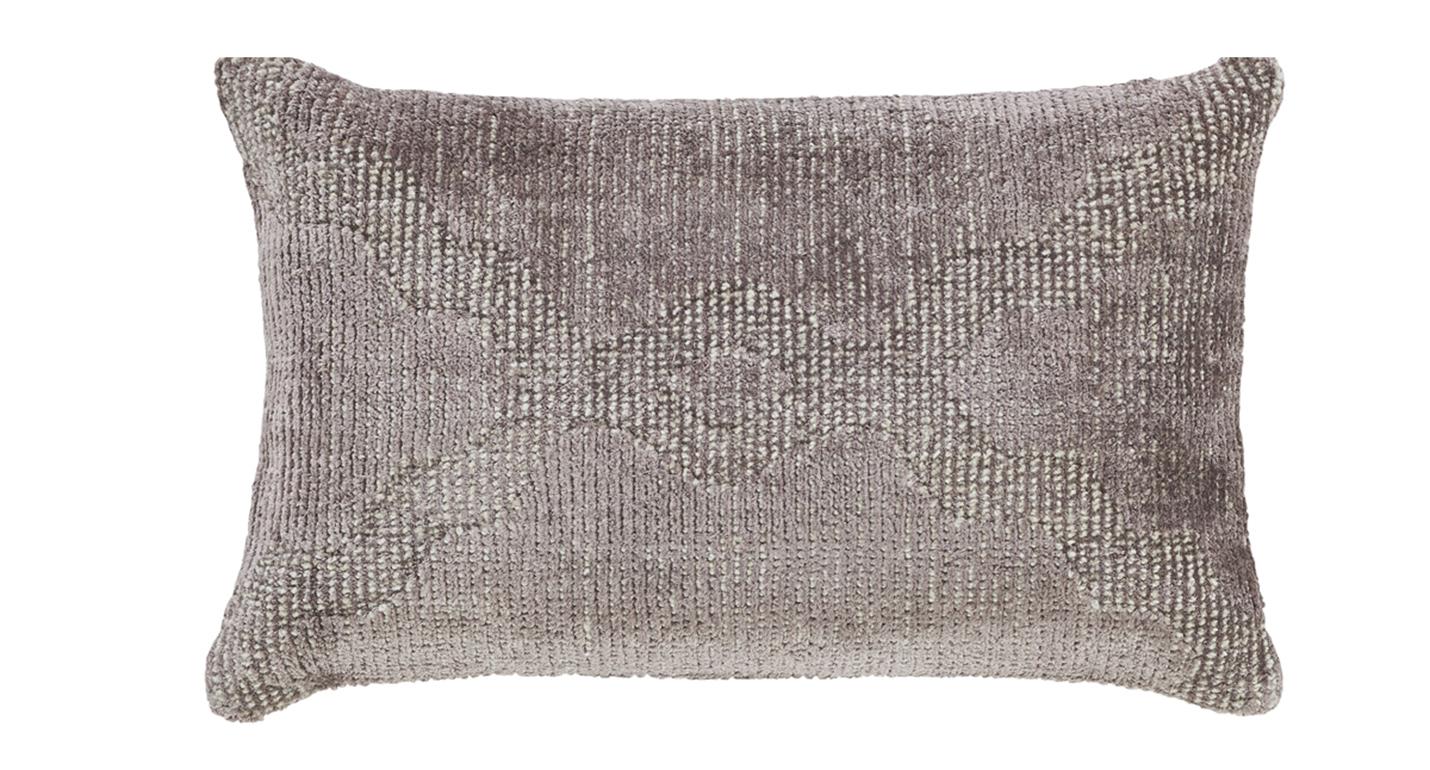 This new Accent Pillow of East-meets-West design aesthetic showcases a geometrical design with predominant mauve color. 
Hand-made, using either 100% premium wool.

This pillow measure: 14