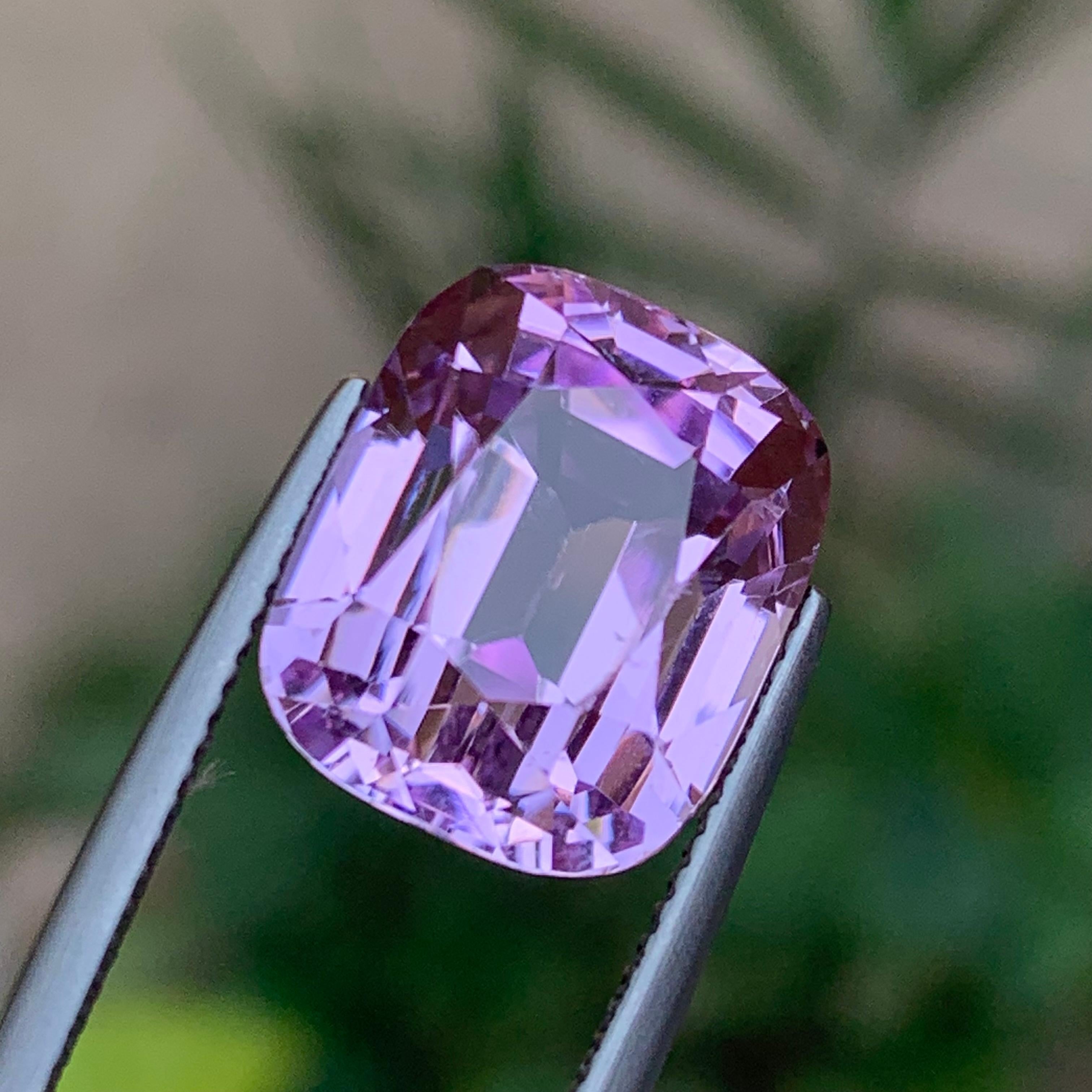Collana con ciondolo in kunzite naturale rosa lilla, gemma sciolta da 14.45 carati con taglio a cuscino in vendita 2