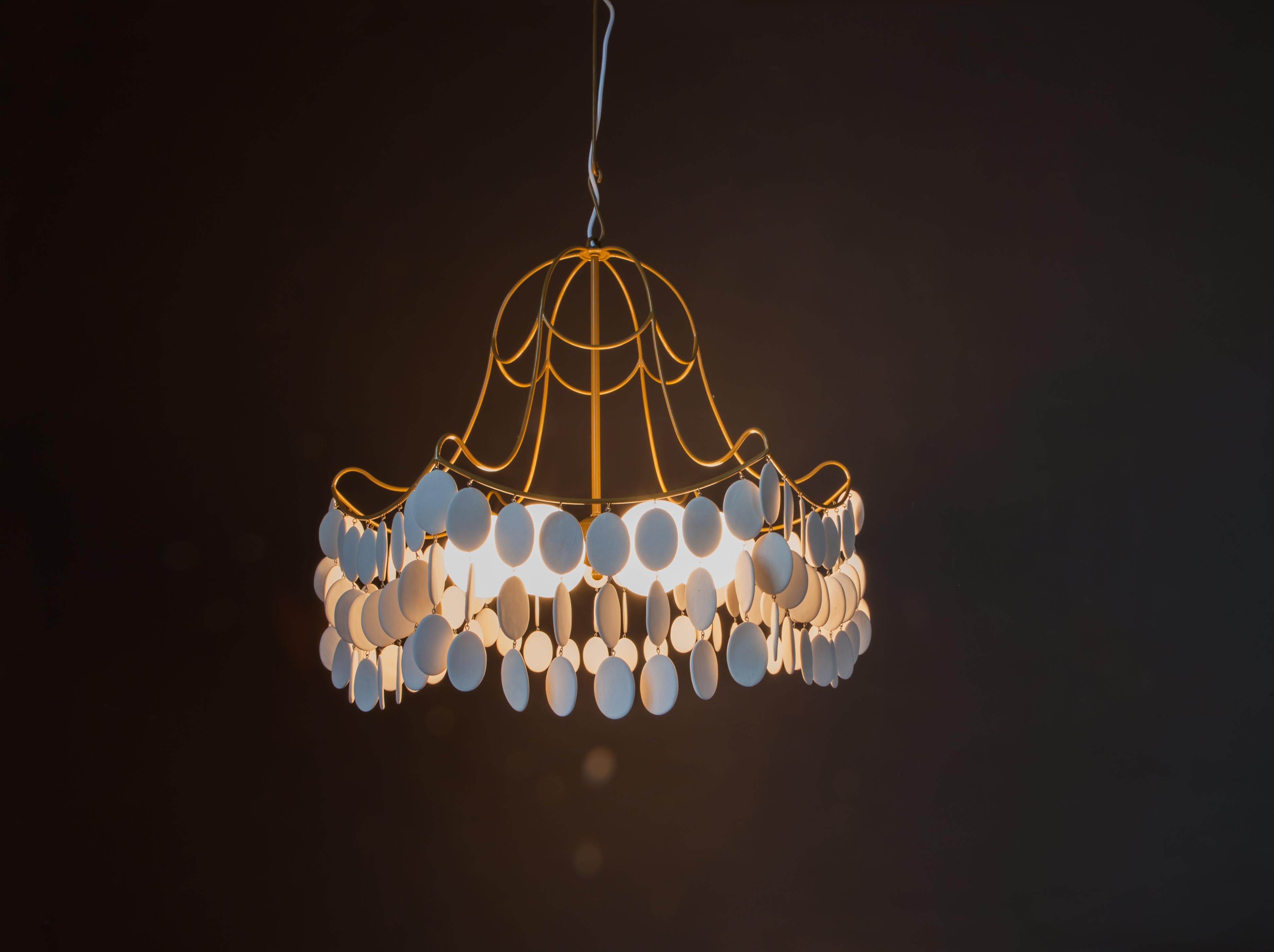 Metallo Lampada a sospensione Lilea M di Yalanzhi Objects in vendita