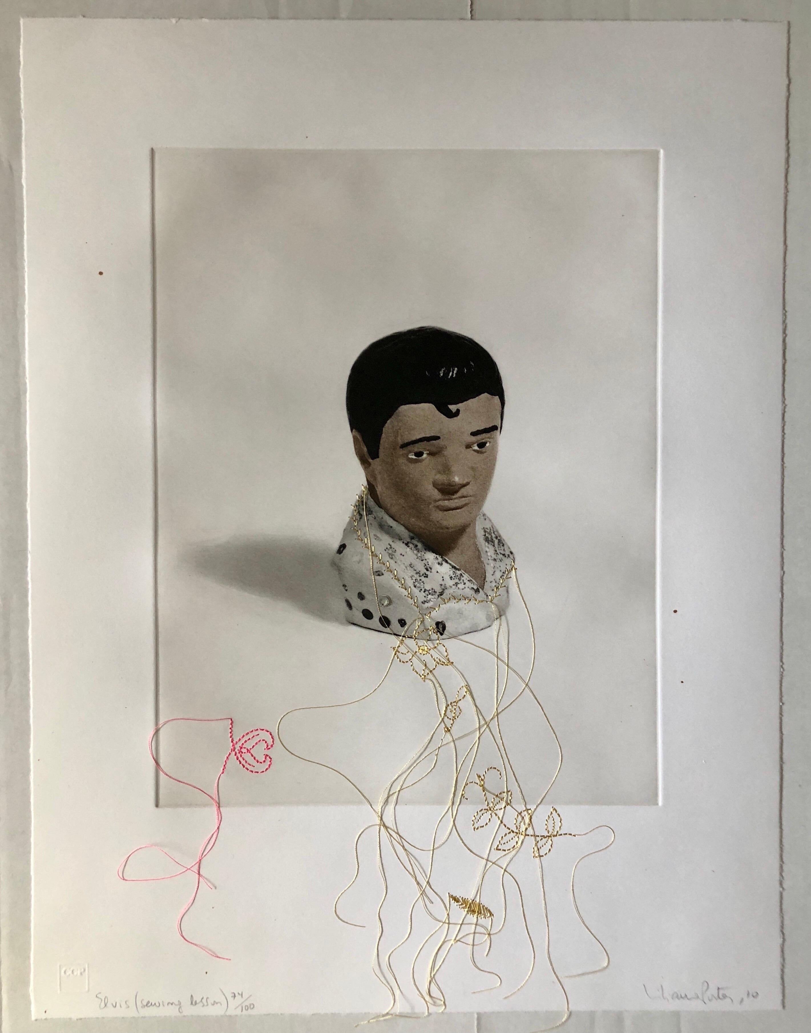 Lateinamerikanische Mixed-Media-Collage-Foto-Intaglio-Gravurdruck mit Stickerei im Angebot 1