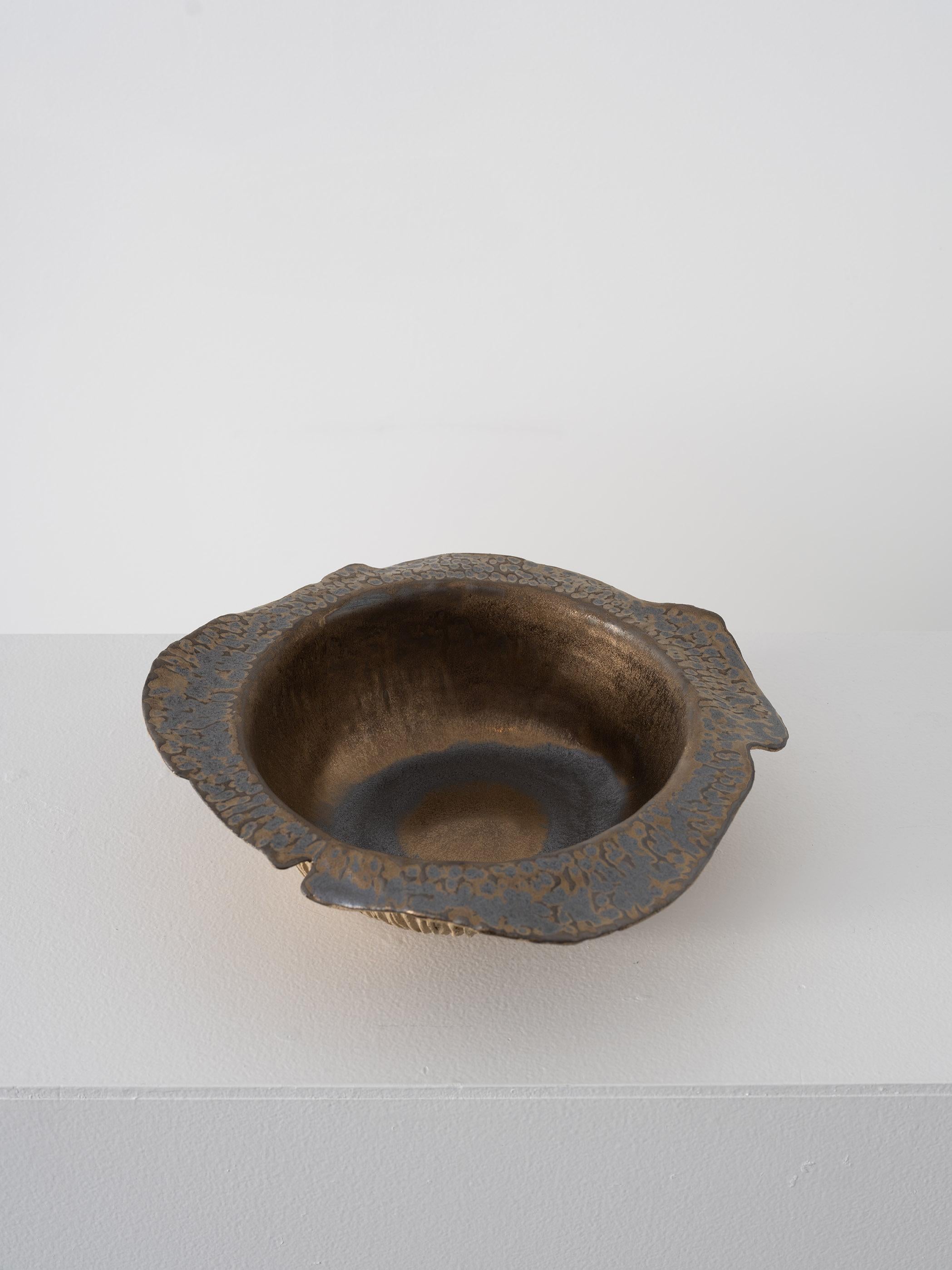 American Lilie Bowl in Metallic Glazed Ceramic by Trish DeMasi For Sale