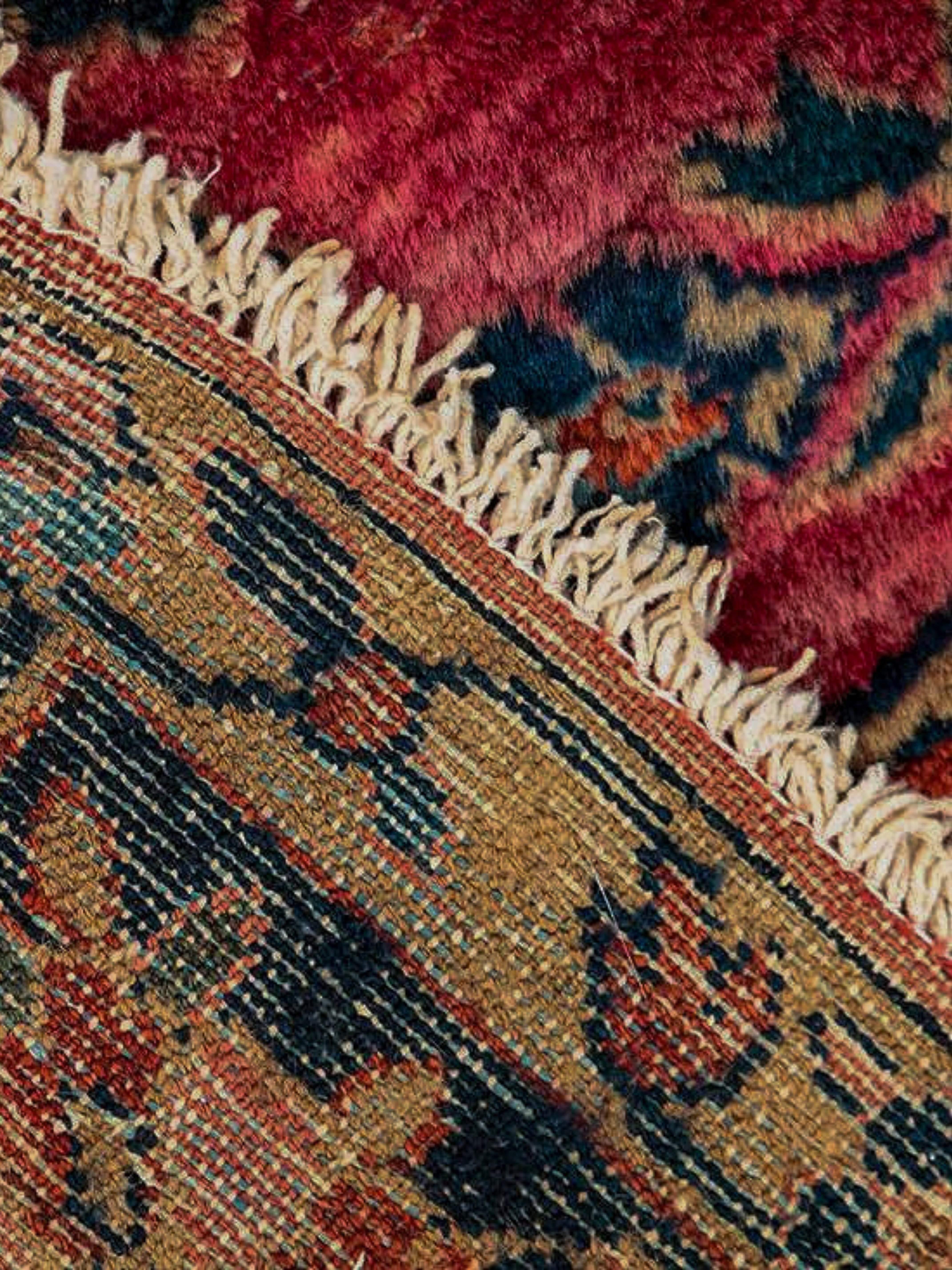 Annodato a mano Tappeto Lilihan, inizio XX secolo in vendita