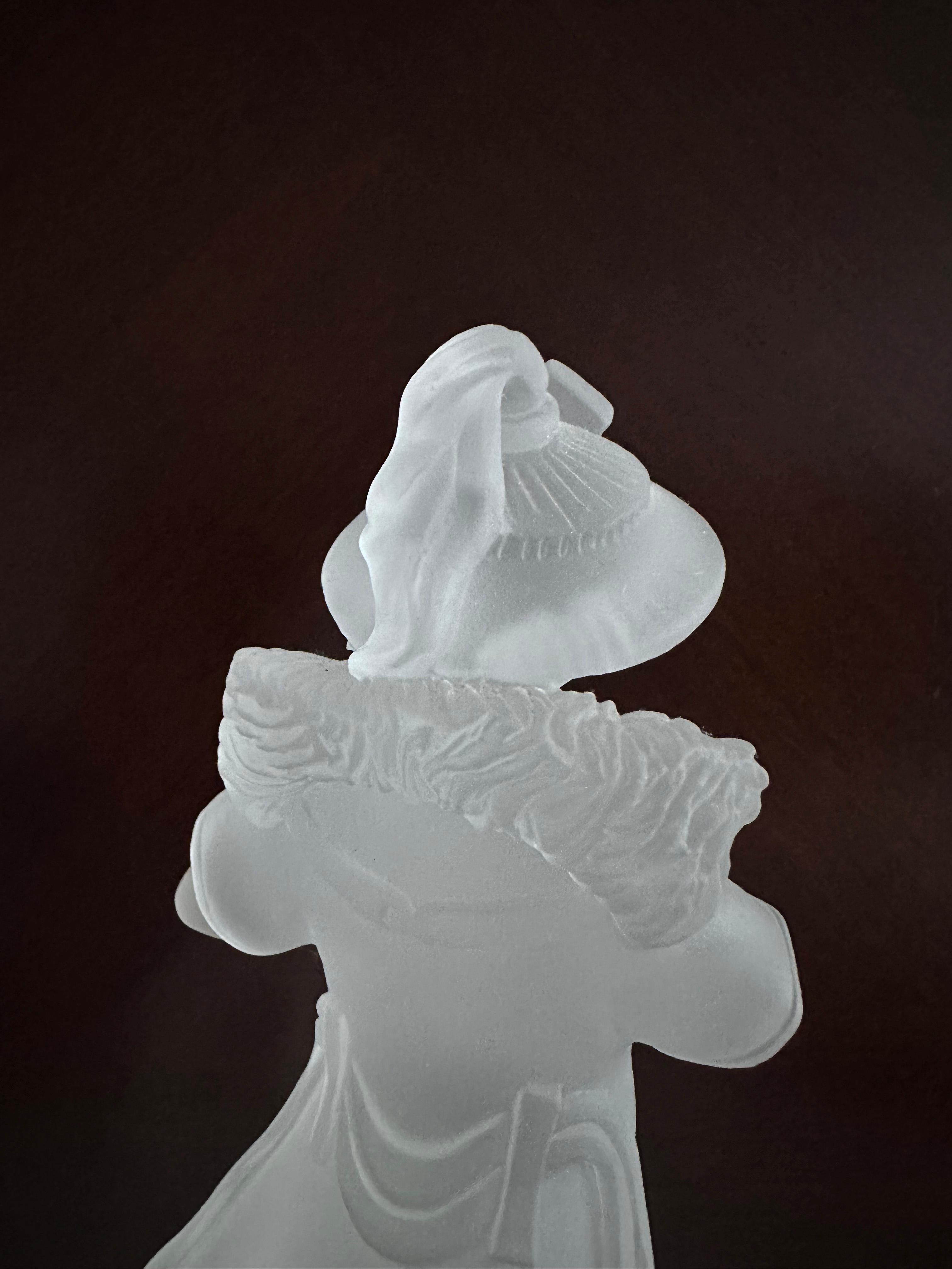 Objects for Objects,  Sculpture en verre coulé Lilique Style CUSTOM MADE en vente 5