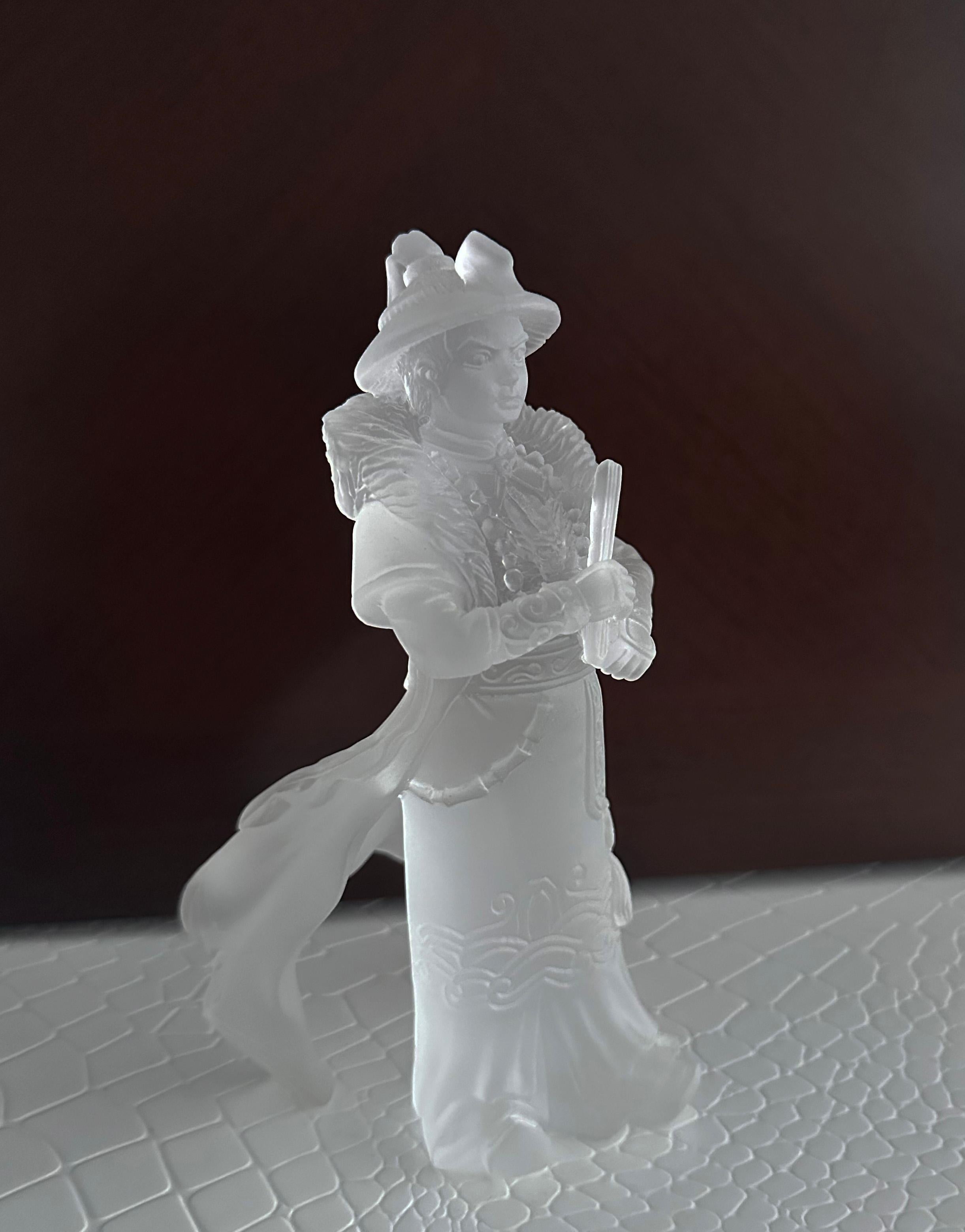 Sculpté à la main Objects for Objects,  Sculpture en verre coulé Lilique Style CUSTOM MADE en vente