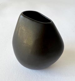 Lillemor Mannerheim - Vase en grès Mangania de style moderniste suédois par Upsala Ekeby