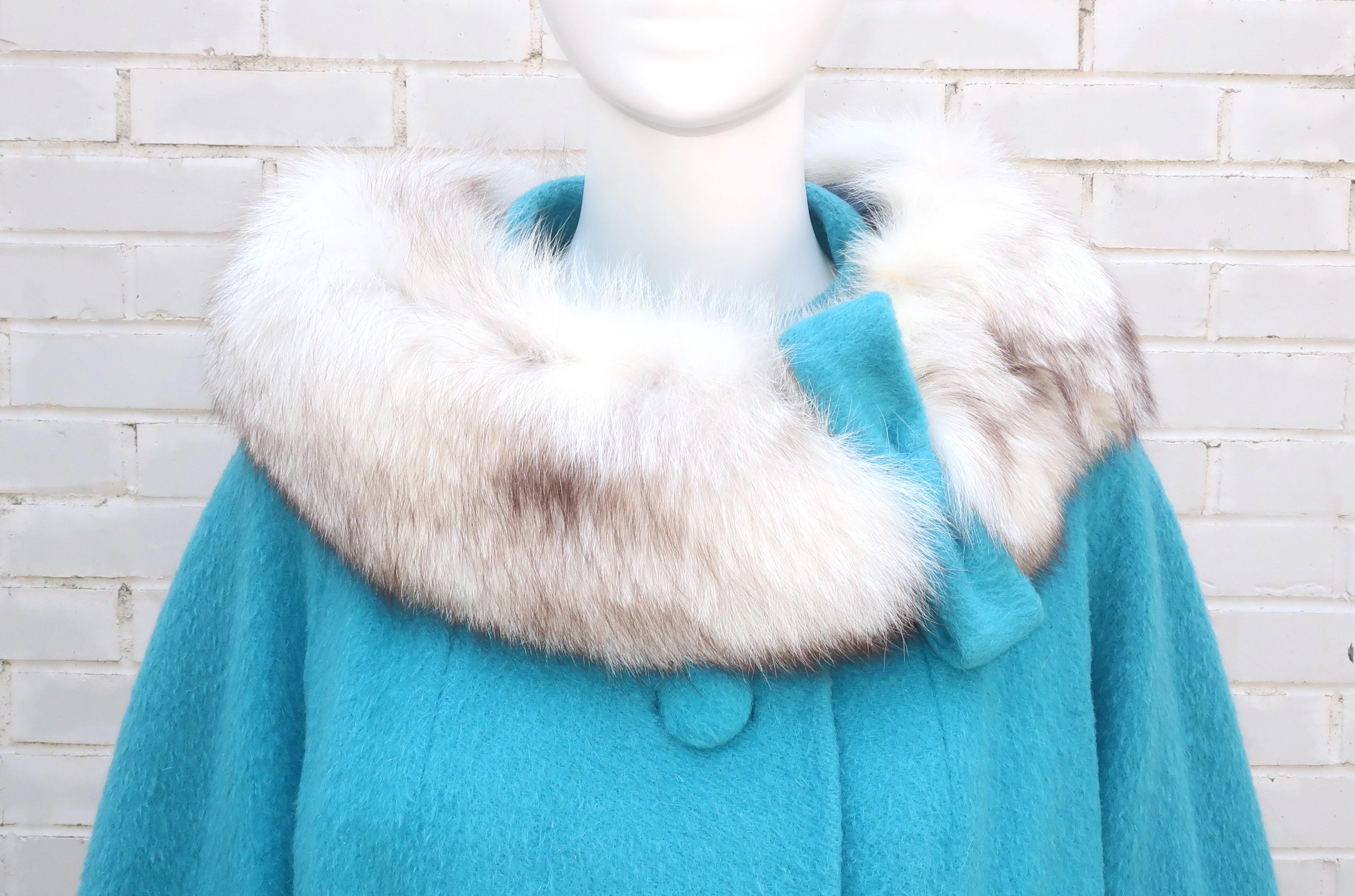 Women's Lilli Ann Aqua Blue Coat With Fox Fur Trim, C.1960