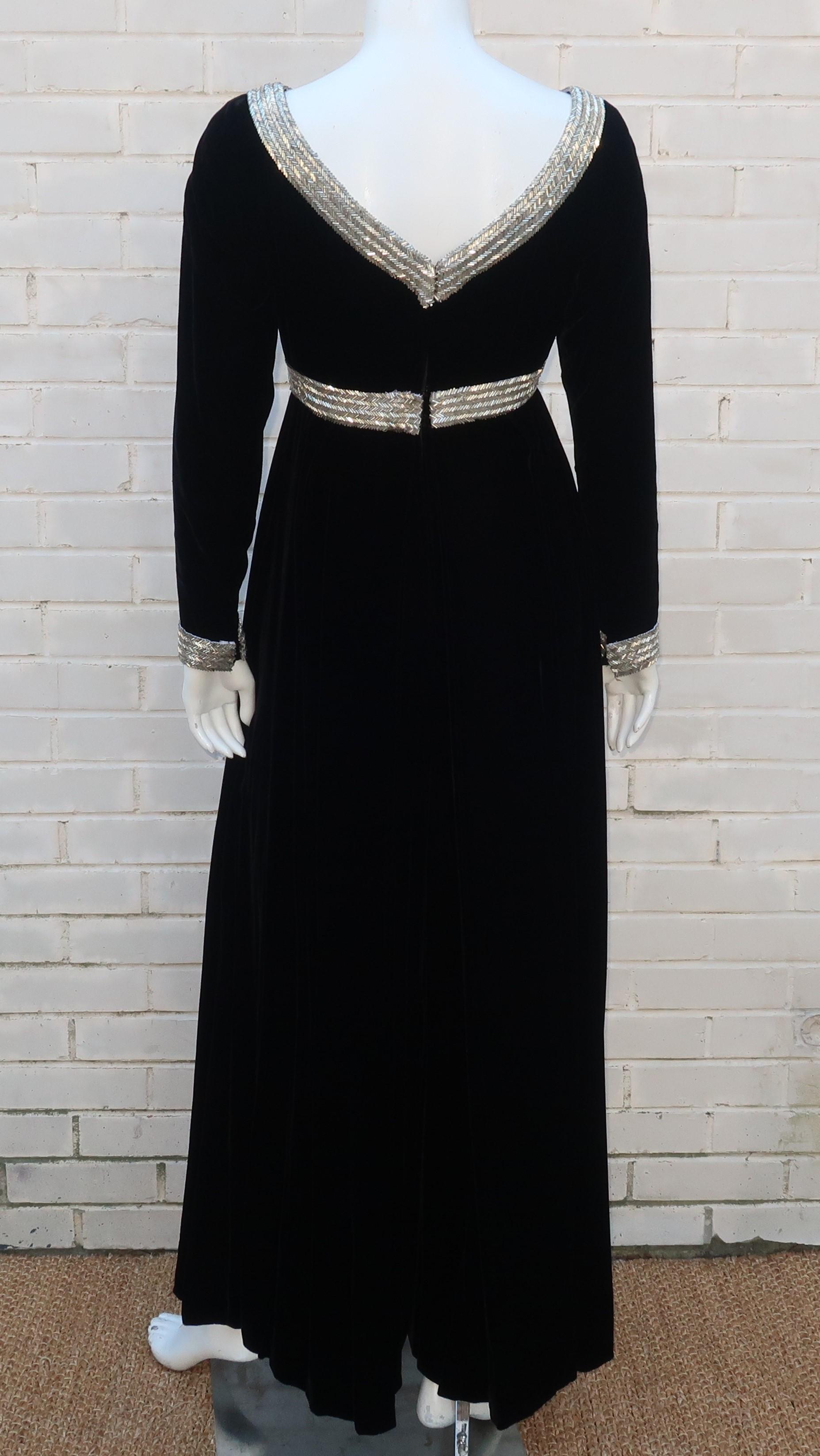 Lillie Rubin Black Velvet Jumpsuit with Silver Beading, 1960's For Sale 4