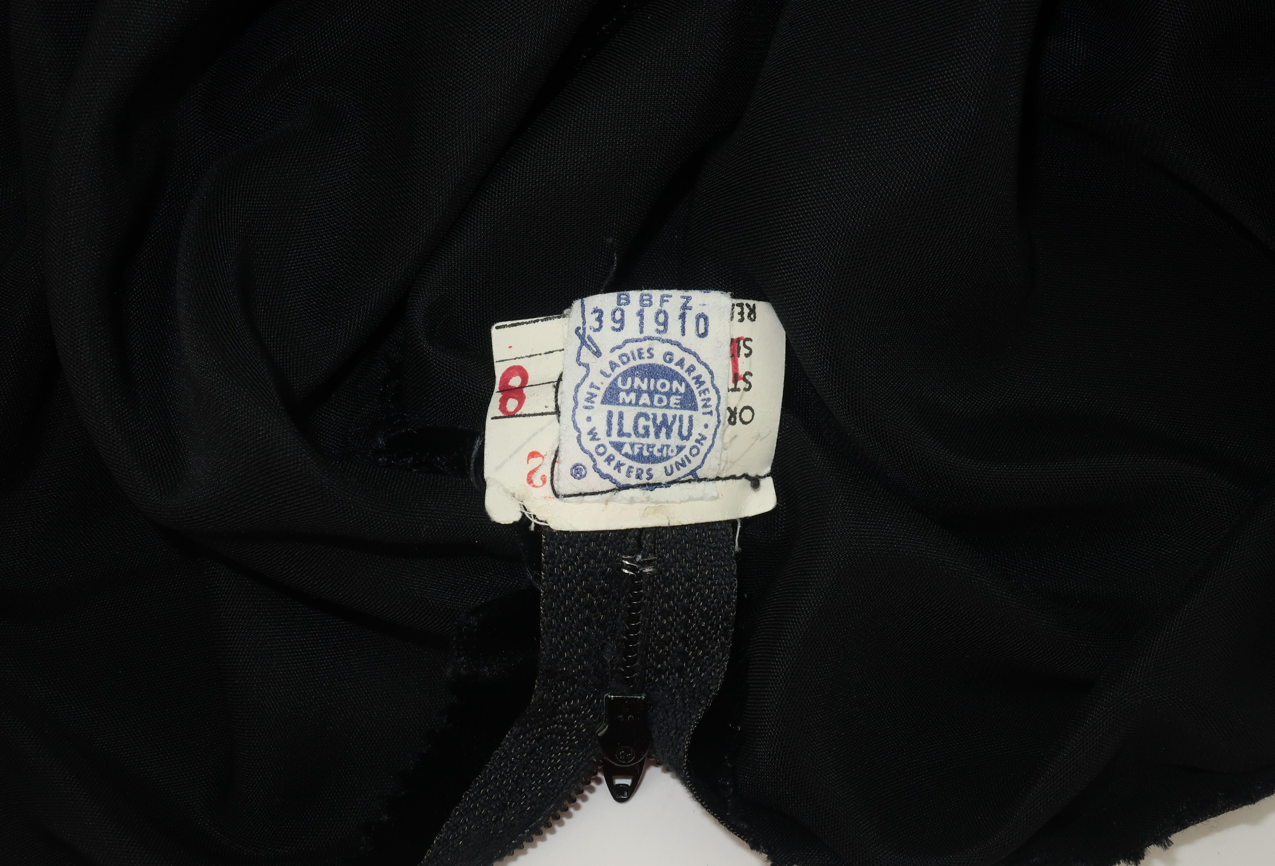 Lillie Rubin Black Velvet Jumpsuit with Silver Beading, 1960's For Sale 10