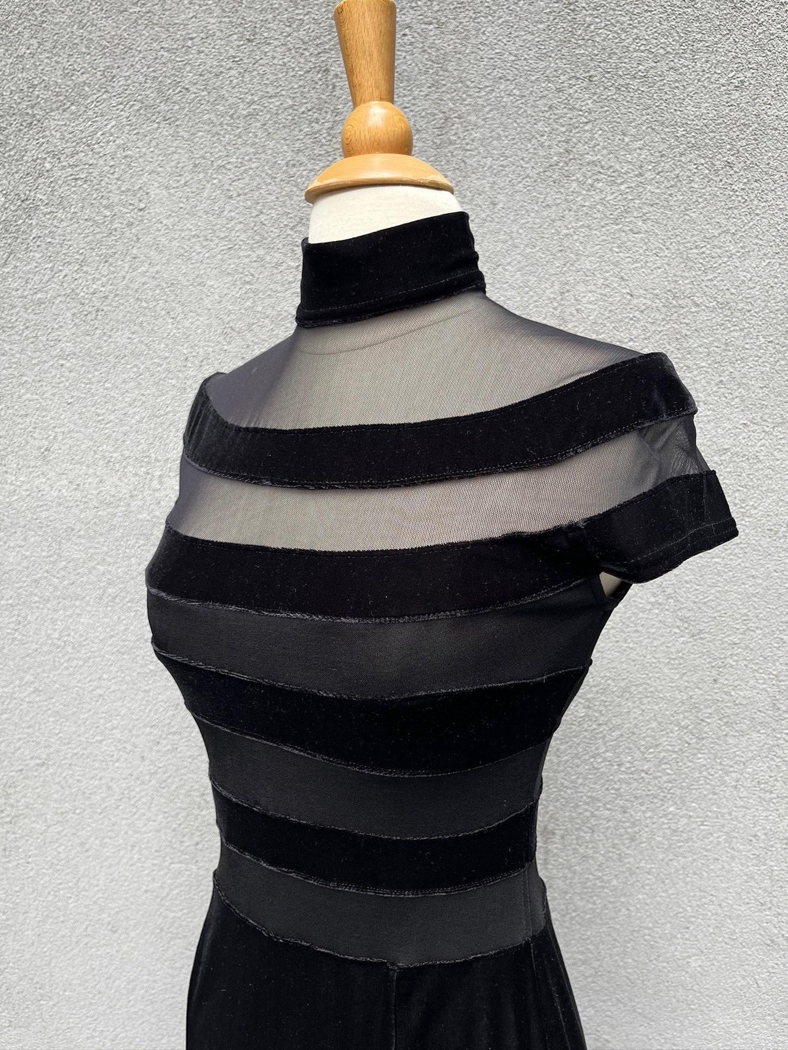 Lillie Rubin velvet paneled body con mini dress For Sale 4