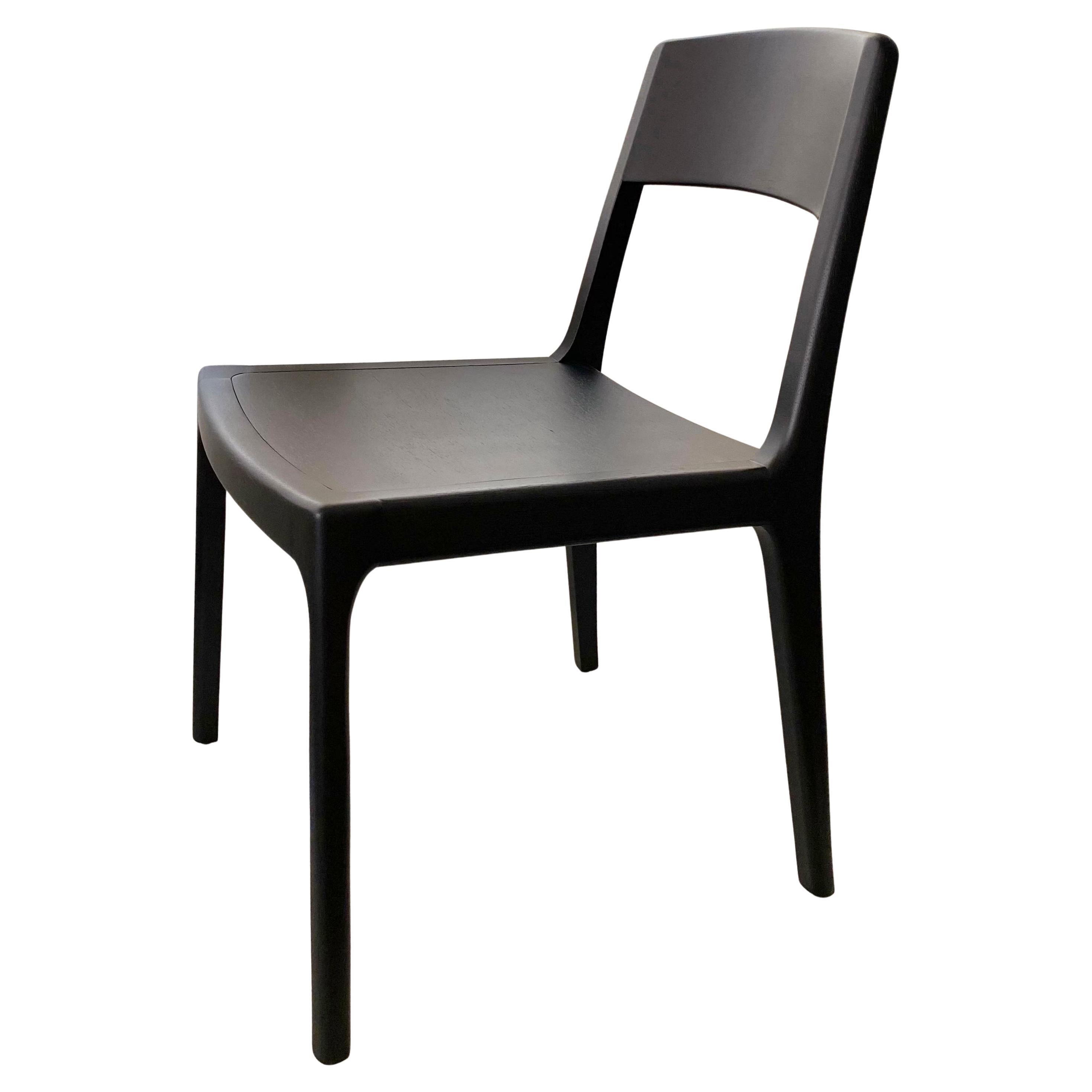 Schwarzer Stuhl „Lilly“ aus Massivholz, schwarz ebonisiert im Angebot
