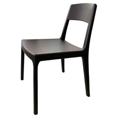 Chaise noire "The Lilly", en Solid Wood noir ébonisé