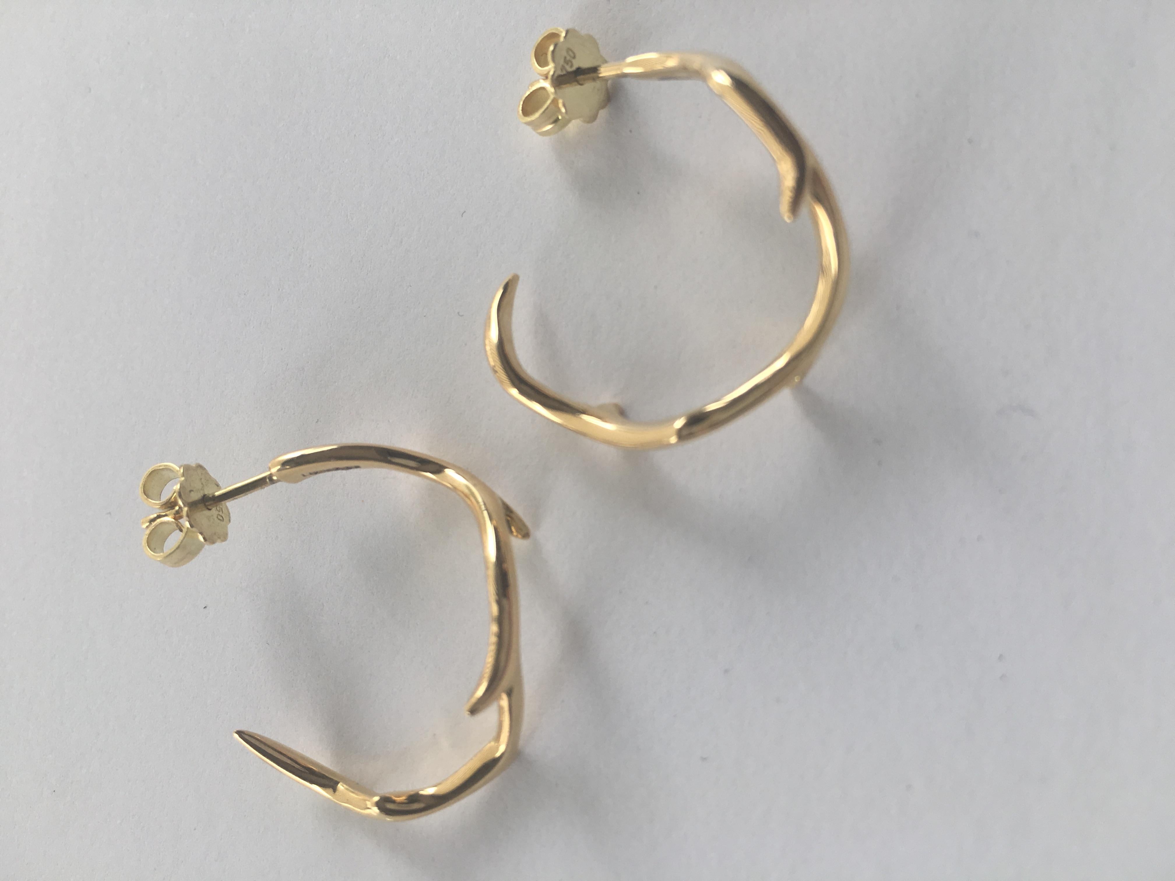 Contemporary Coral Branch Hoop Earrings 18 Karat Gold For Sale