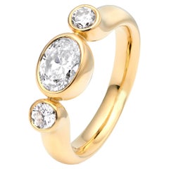 Lilly Hastedt Bon Bon-Ring aus Gold mit geschwungenem Diamantring