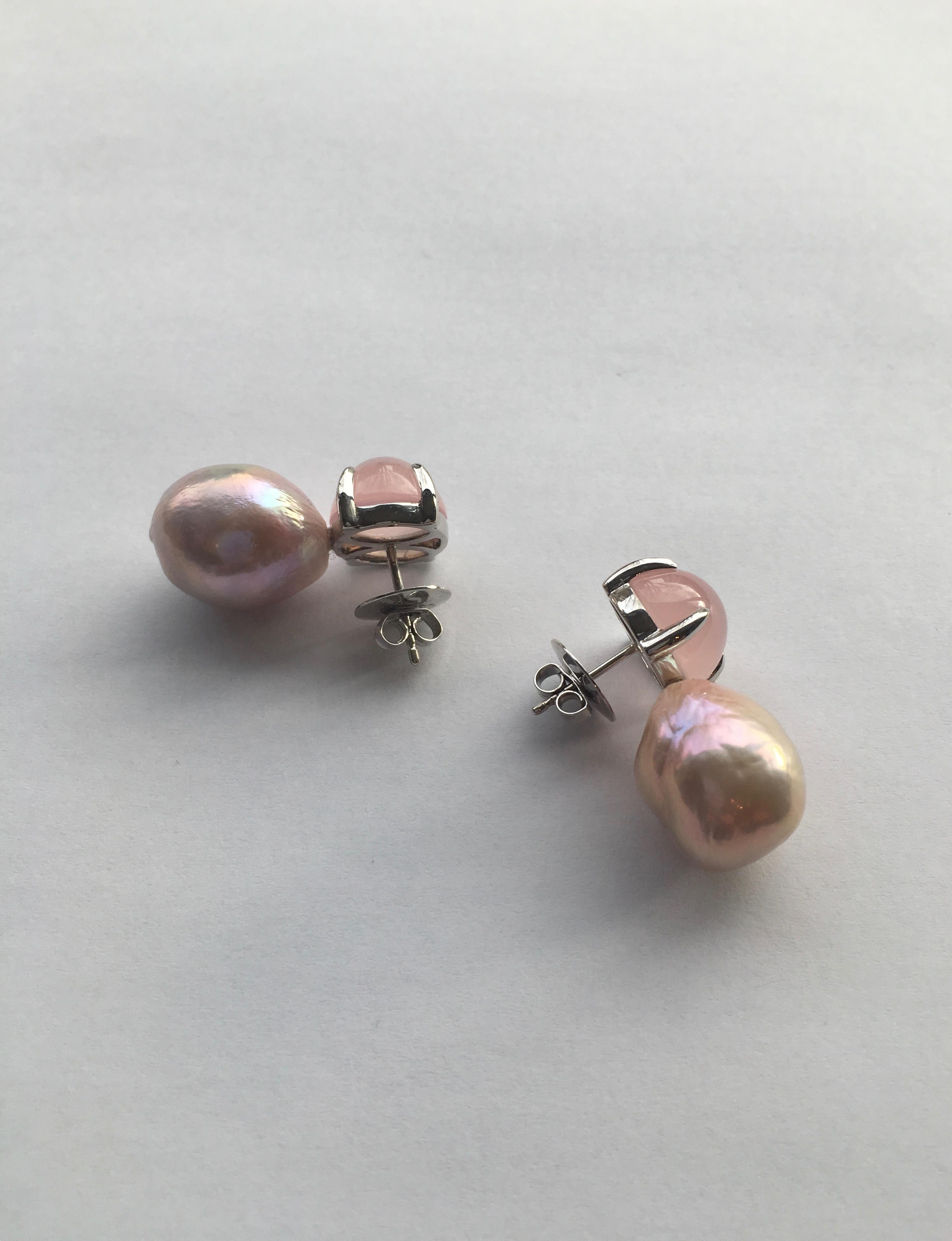 Rose Quartz and Pink Pearl Baroque Earrings in 18 Karat White Gold In New Condition For Sale In London, GB