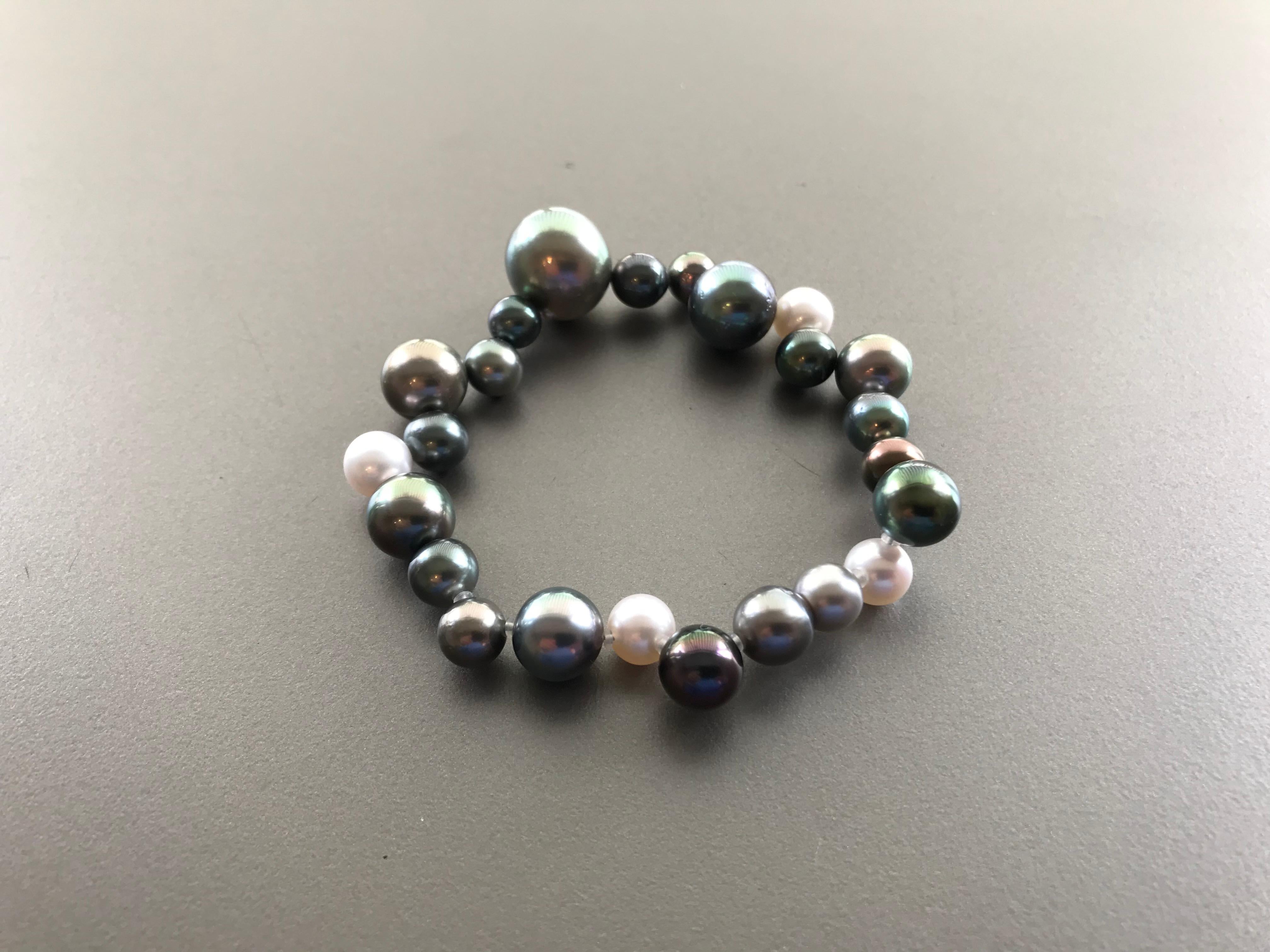 Tahiti Multi-Color Pearl Bracelet (Zeitgenössisch) im Angebot