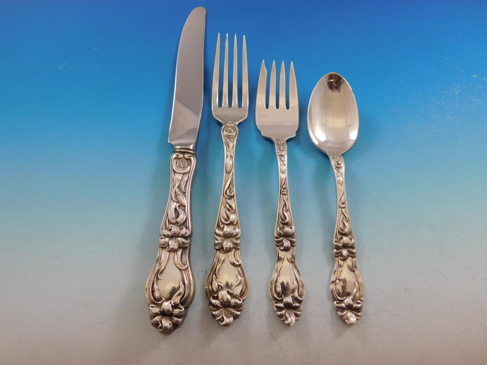 Lily AKA floral by Frank Whiting sterling silver flatware set - 36 pieces. This popular Victorian style pattern was introduced in the year 1910. Great starter set! This set includes:

Six knives, wide handles, 9