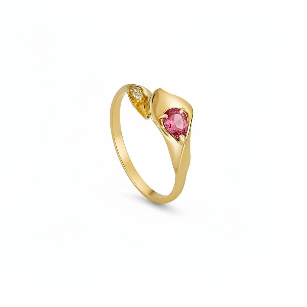 Lily calla Ring aus 14 Karat Gold mit Granat und Diamanten