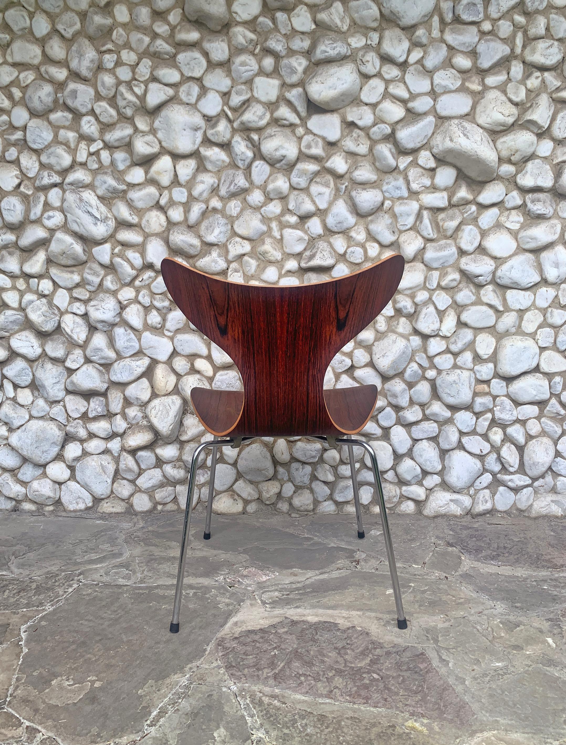 Sedia Lily modello 3108 di Arne Jacobsen, Fritz Hansen, Danimarca, Palissandro, 1976 In condizioni buone in vendita a Vorst, BE