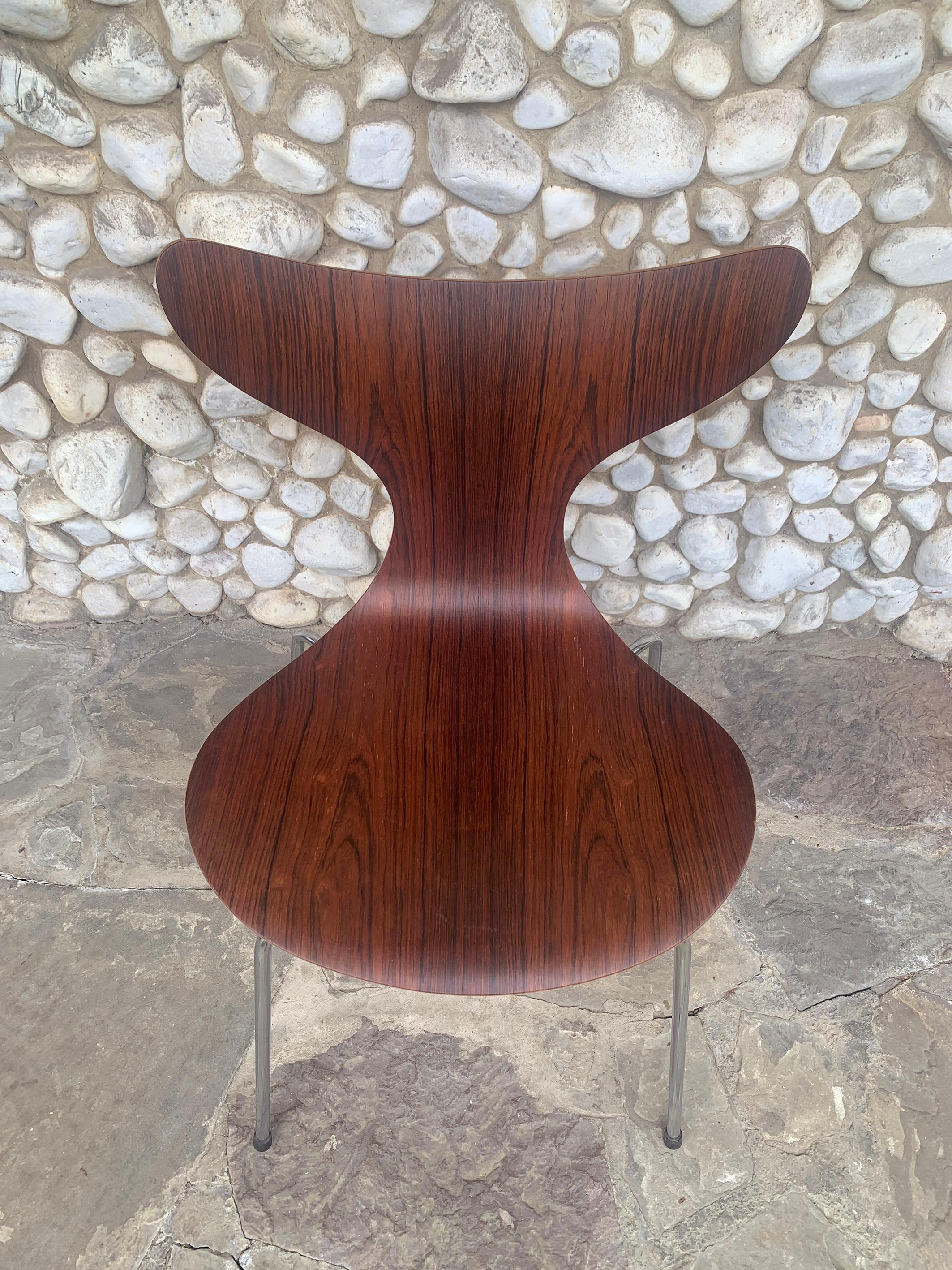 Acciaio Sedia Lily modello 3108 di Arne Jacobsen, Fritz Hansen, Danimarca, Palissandro, 1976 in vendita