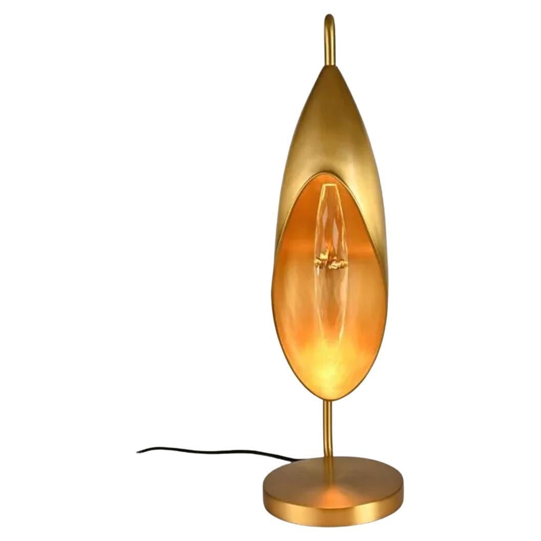 Lampe à poser Lily - Elegance des fleurs en laiton et cristal en vente