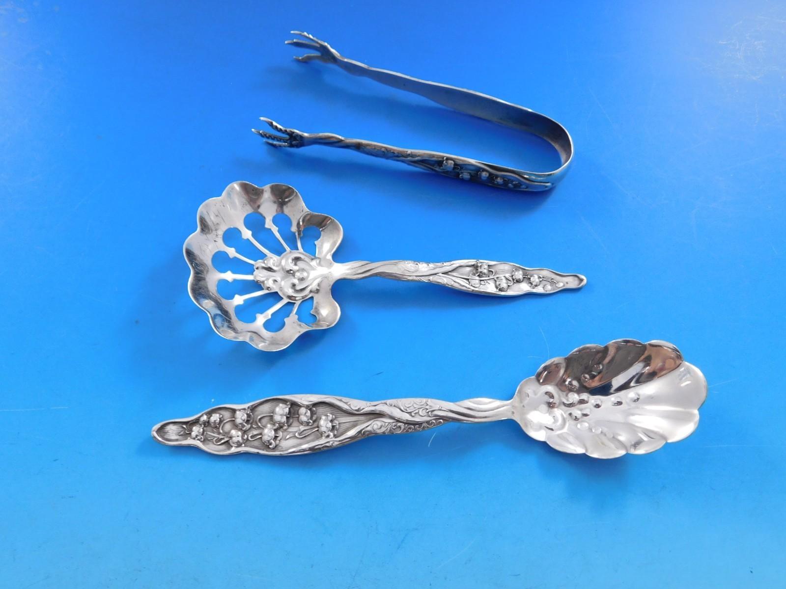 Lily of the Valley by Whiting Sterling Silver Flatware Set Service 120 pc Dinner In Excellent Condition For Sale In Big Bend, WI