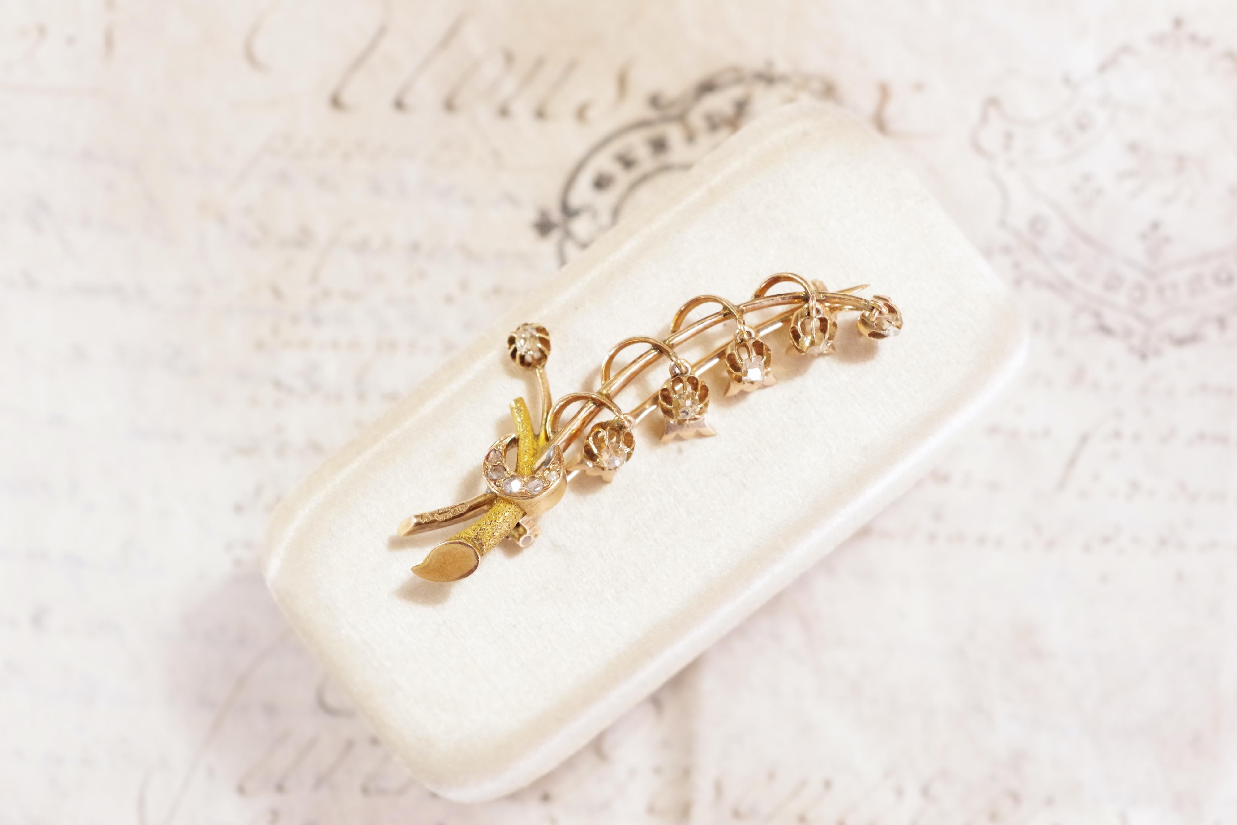 Lily of the Valley Russian Brooch in 14k Gold, Russian Brooch In Fair Condition In PARIS, FR