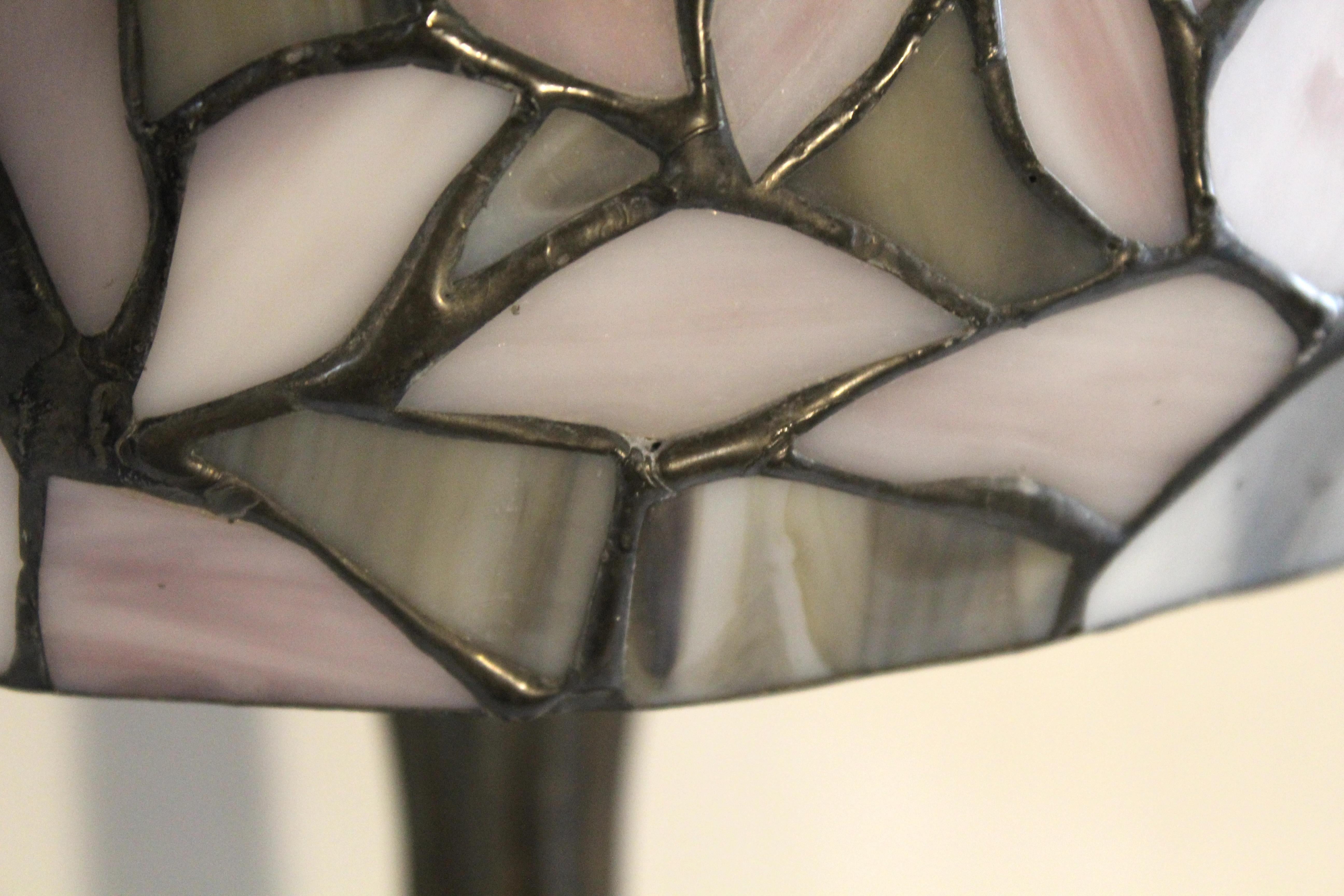 Lily Shade Lamp attr John Morgan & Sons For Sale 2