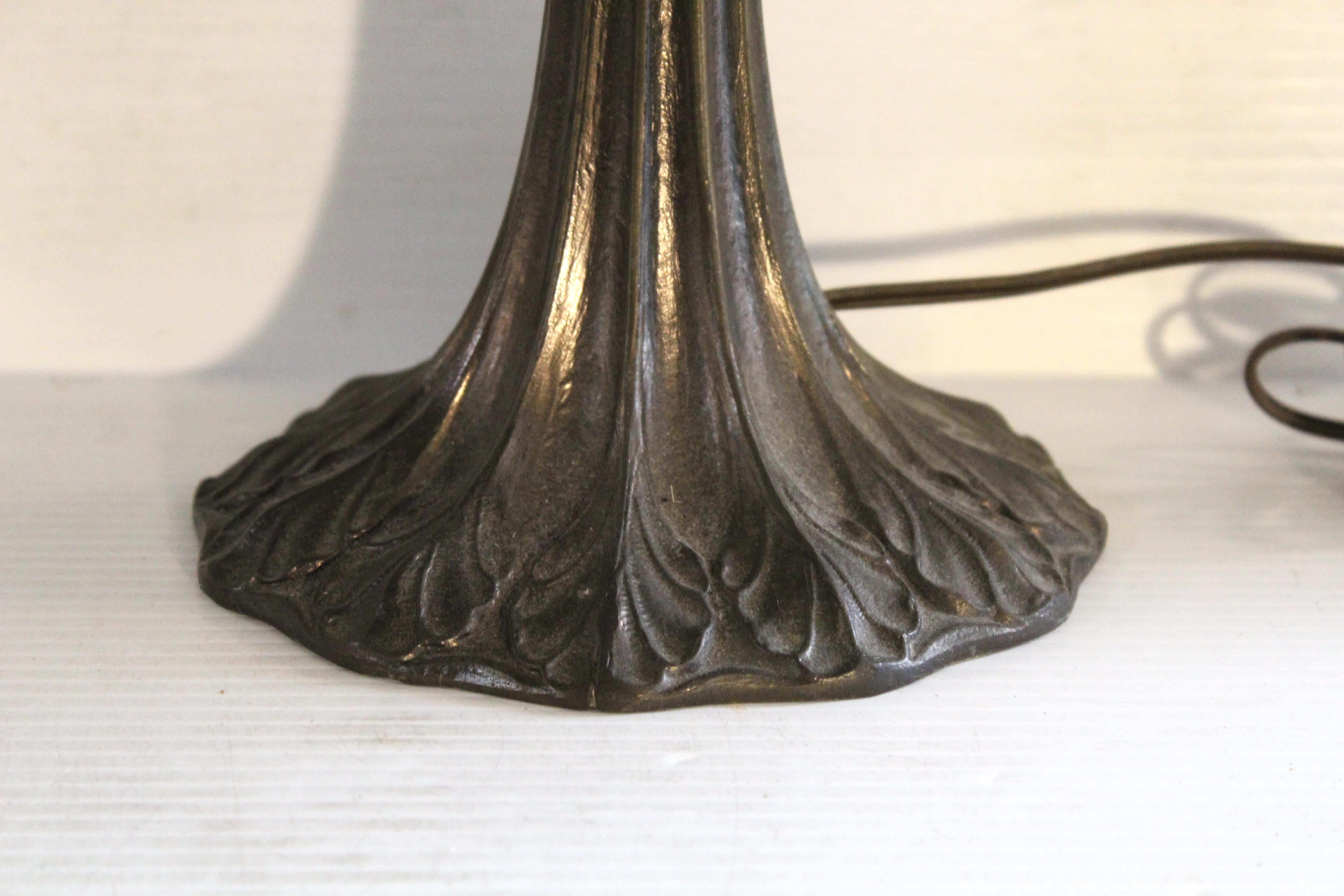 Lily Shade Lamp attr John Morgan & Sons For Sale 3