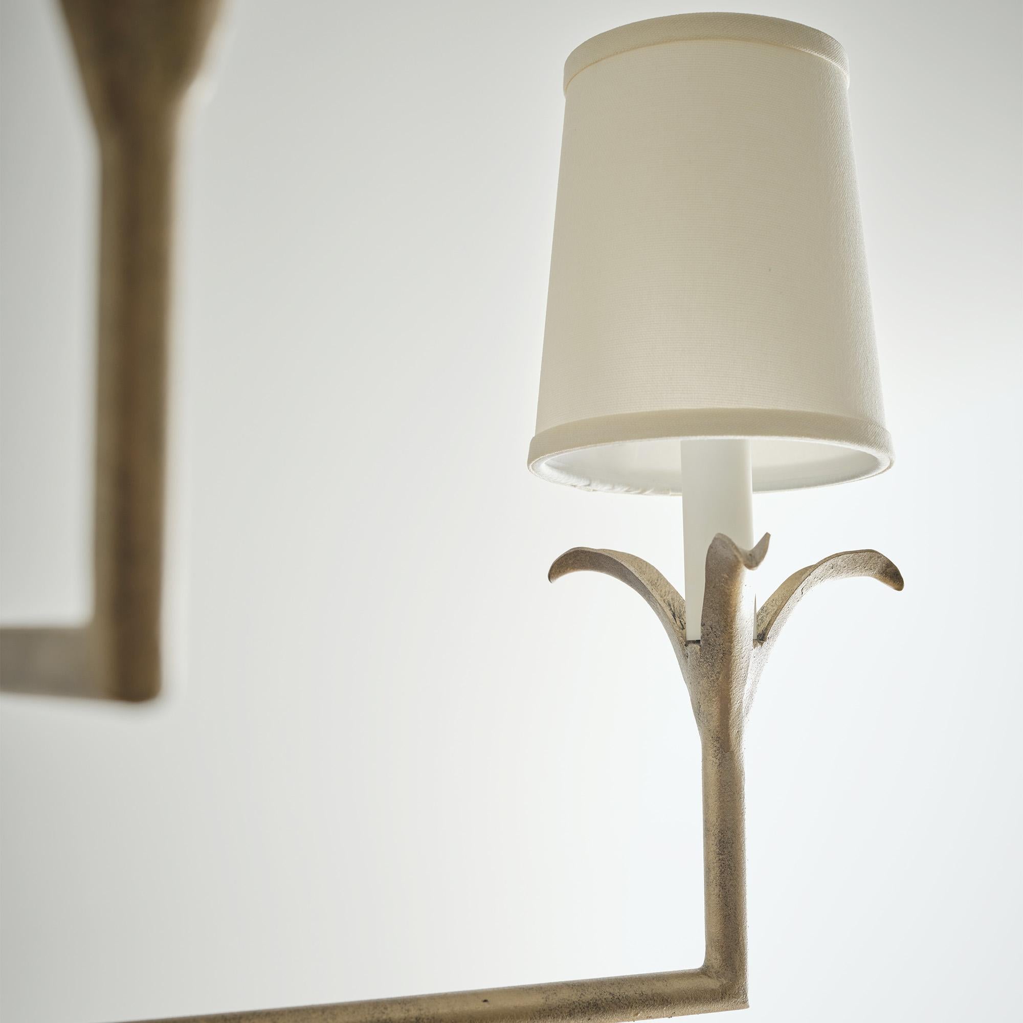 Saldato Lampadario Lily Stems in argento invecchiato in vendita