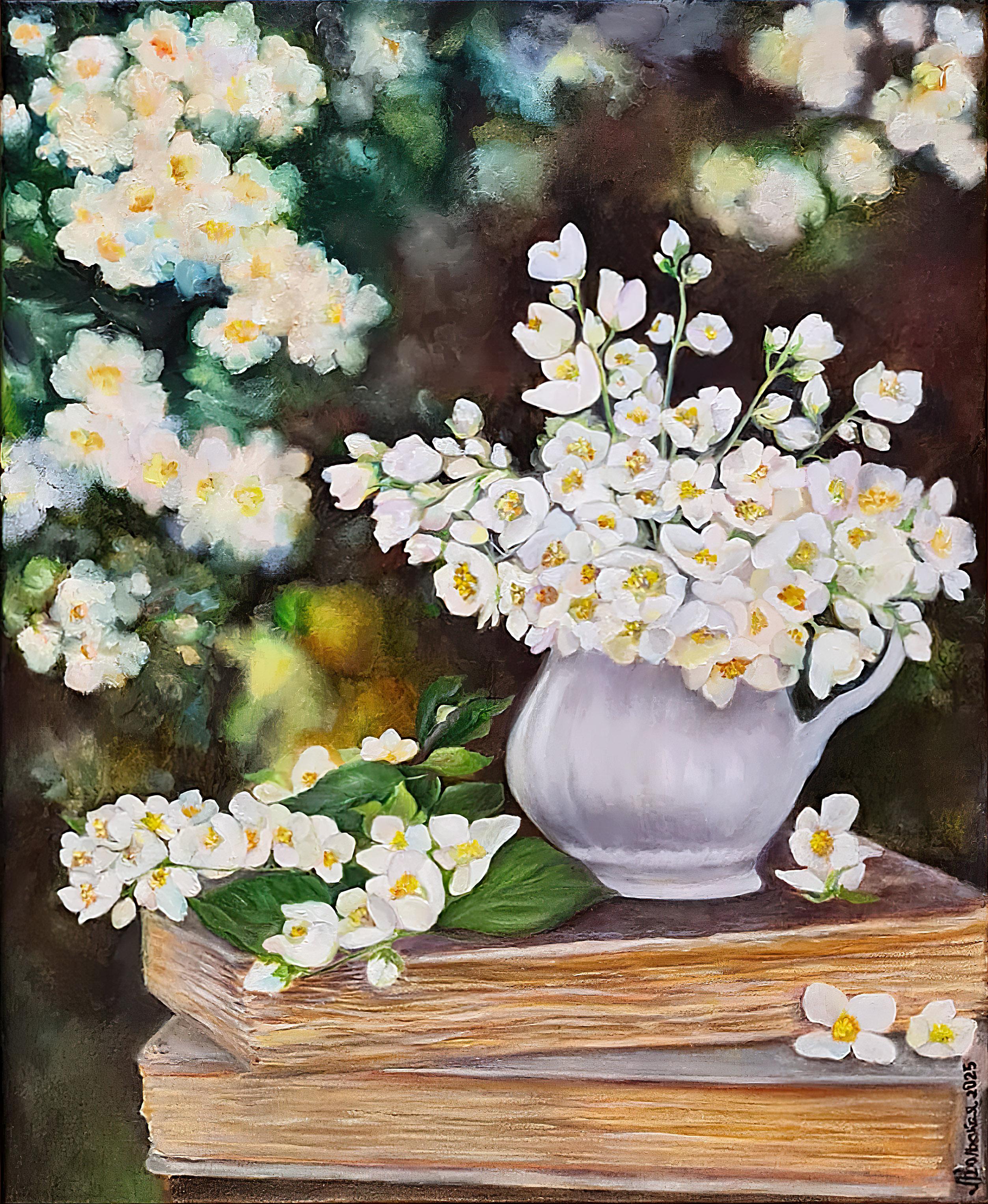 Bodegón con flores de jazmín. óleo de Liliya Volskay - Painting de Lilya Volskaya