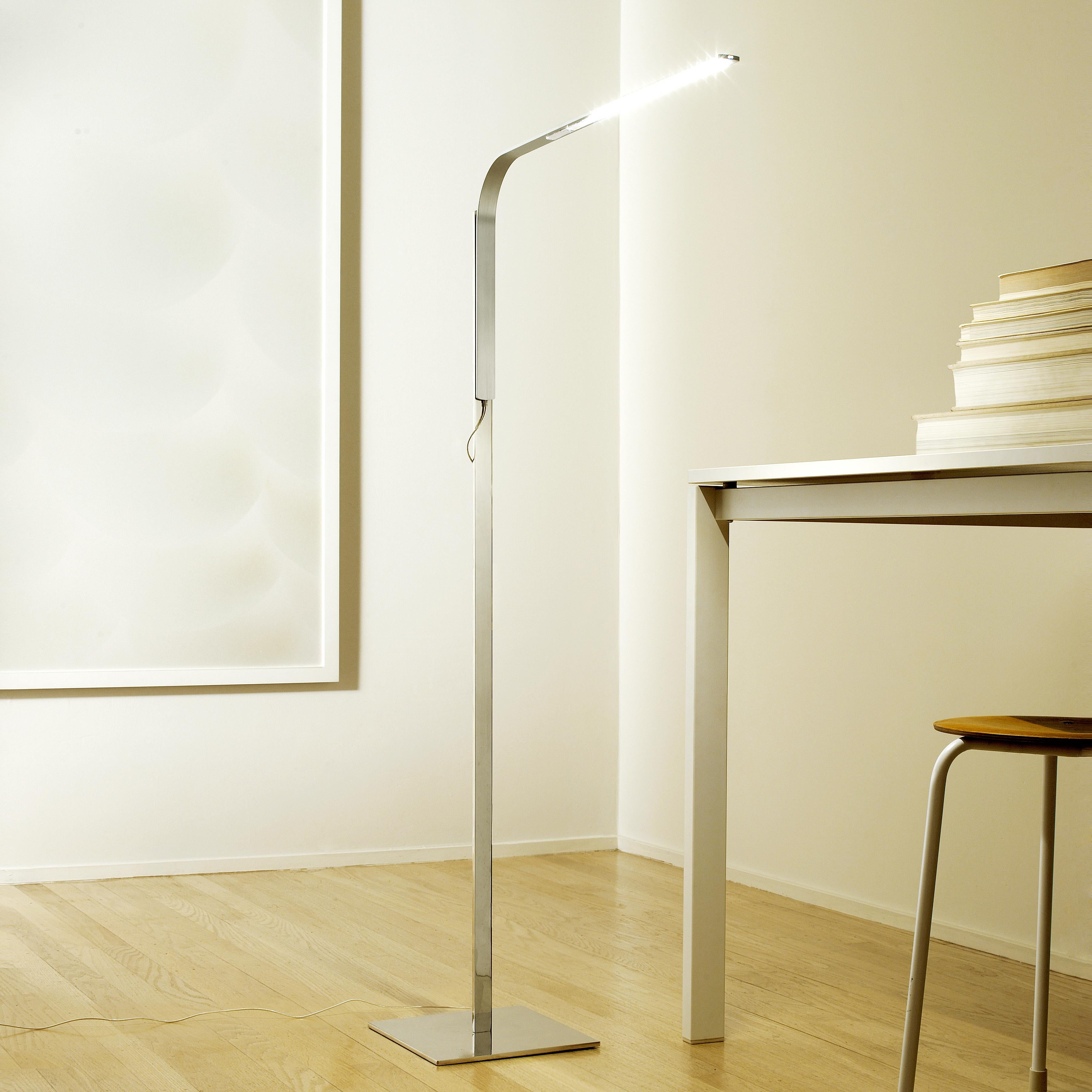 Lim is a revolutionary ultra-slim LED task light that is as fun to use as it is functional. Lim’s “L” shaped arm discreetly conceals an array of high-output LEDs and utilizes a magnetic attachment system for effortless
