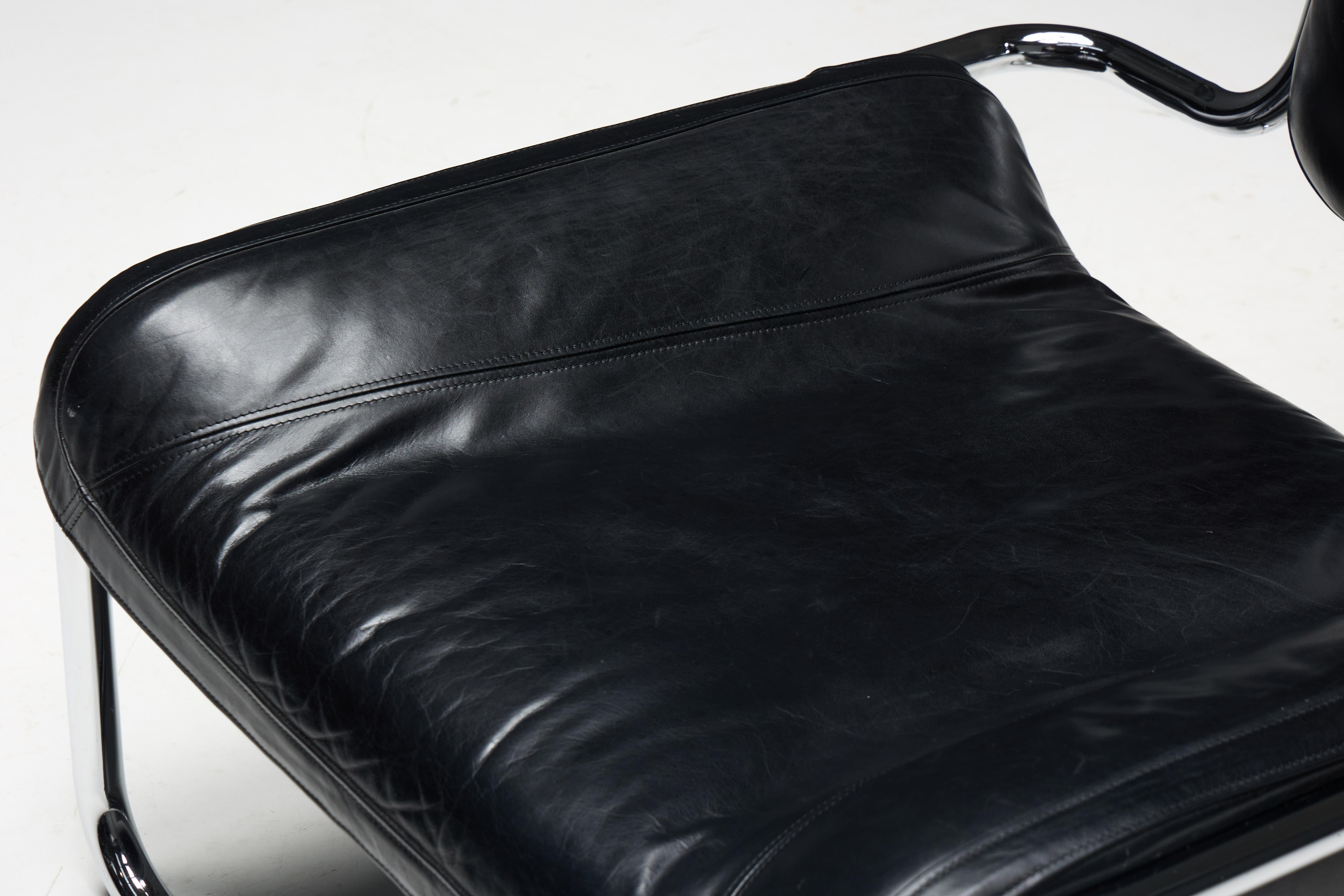 'Limande' Low Easy Chair by Kwok Hoi Chan, France, 1970s 3