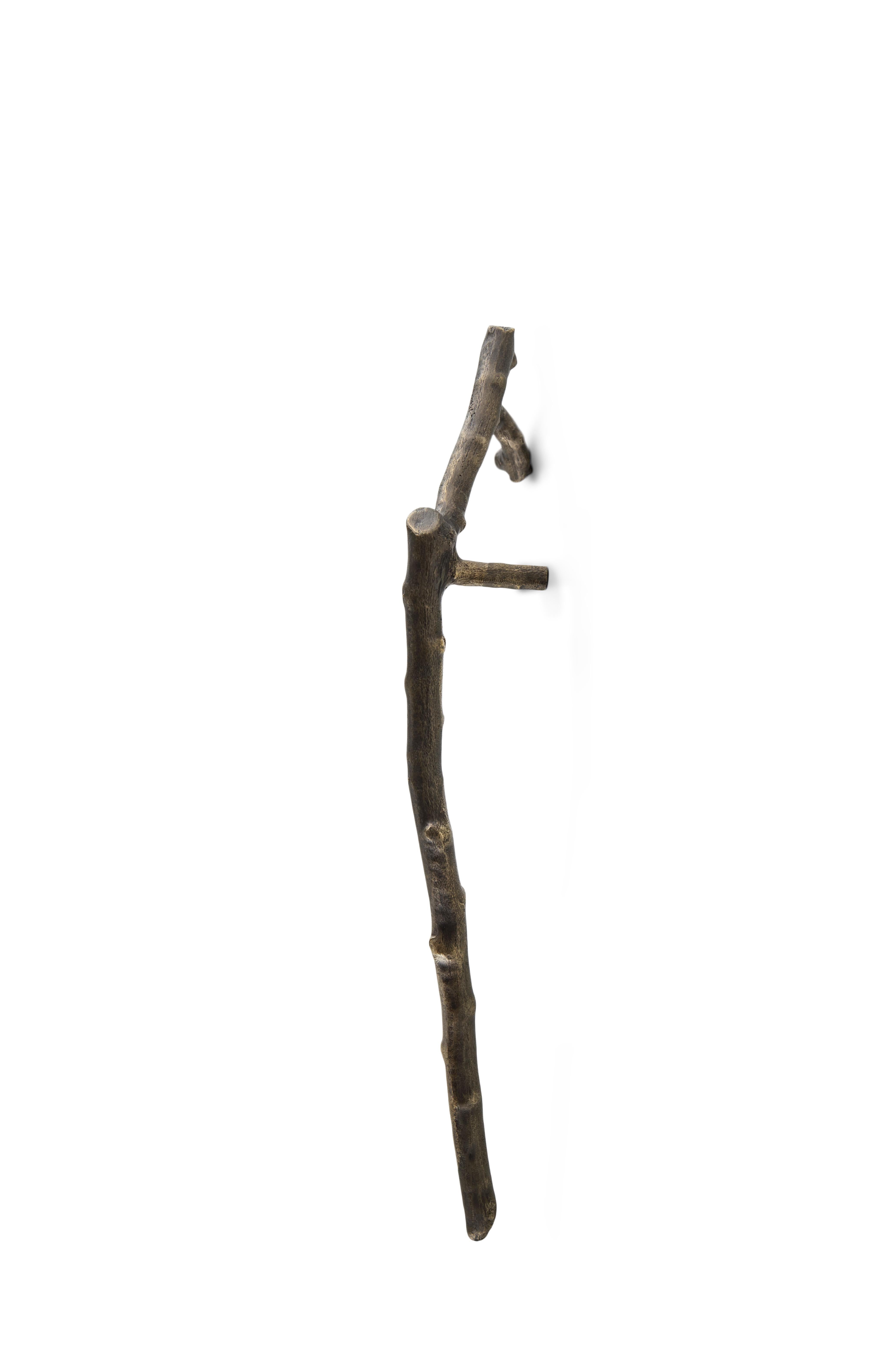 Limb Door Pull - Handcrafted Aged Brass - PullCast In New Condition For Sale In Rio Tinto, PT