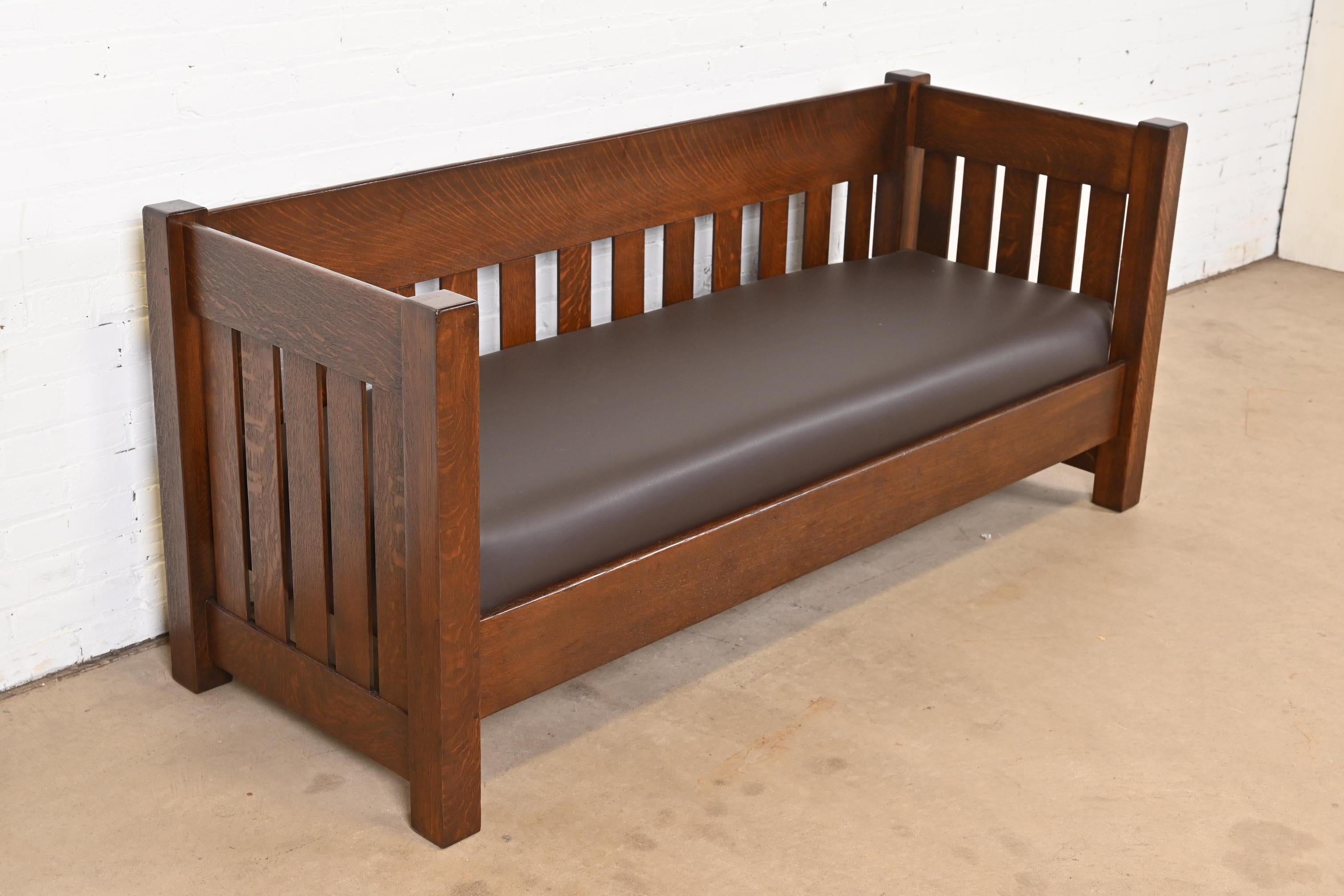 Limbert Antique Mission Oak Arts and Crafts Settle Sofa, Newly Restored 1