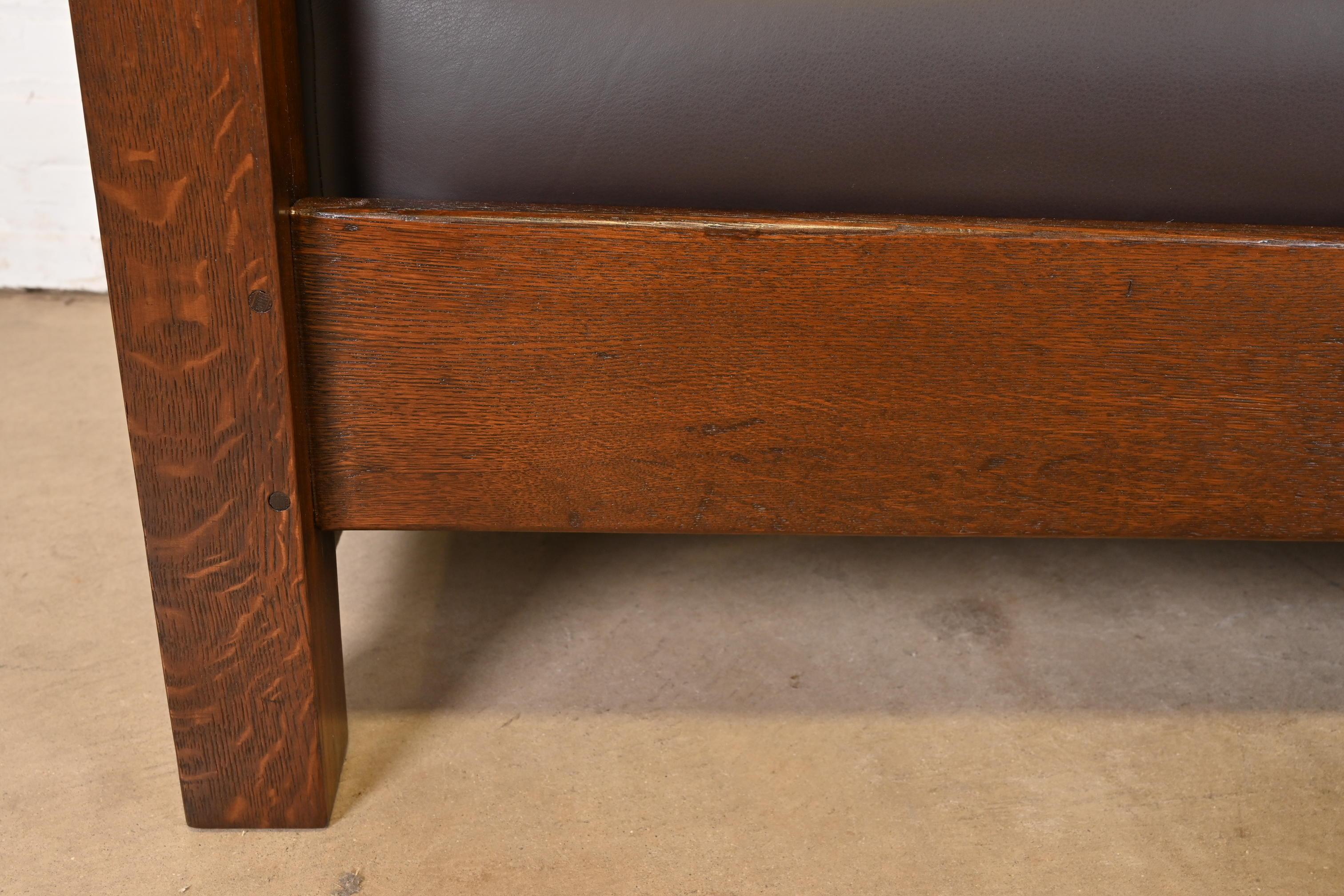 Limbert Antique Mission Oak Arts and Crafts Settle Sofa, Newly Restored 3