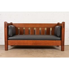 Limbert Antique Mission Oak Arts and Crafts Settle Sofa, Newly Reupholstered