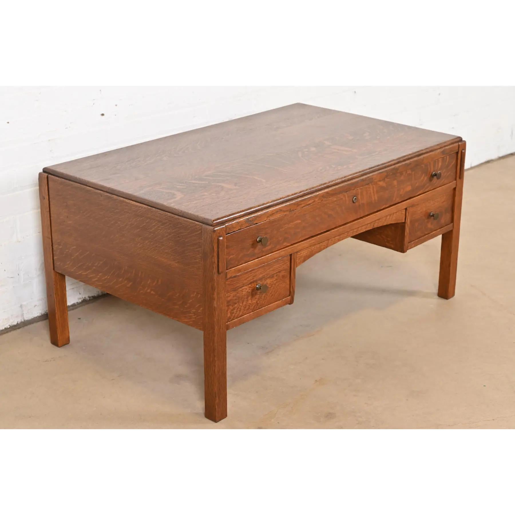 Table basse Mission en chêne Arts & Crafts Limbert, vers 1900 Bon état - En vente à South Bend, IN