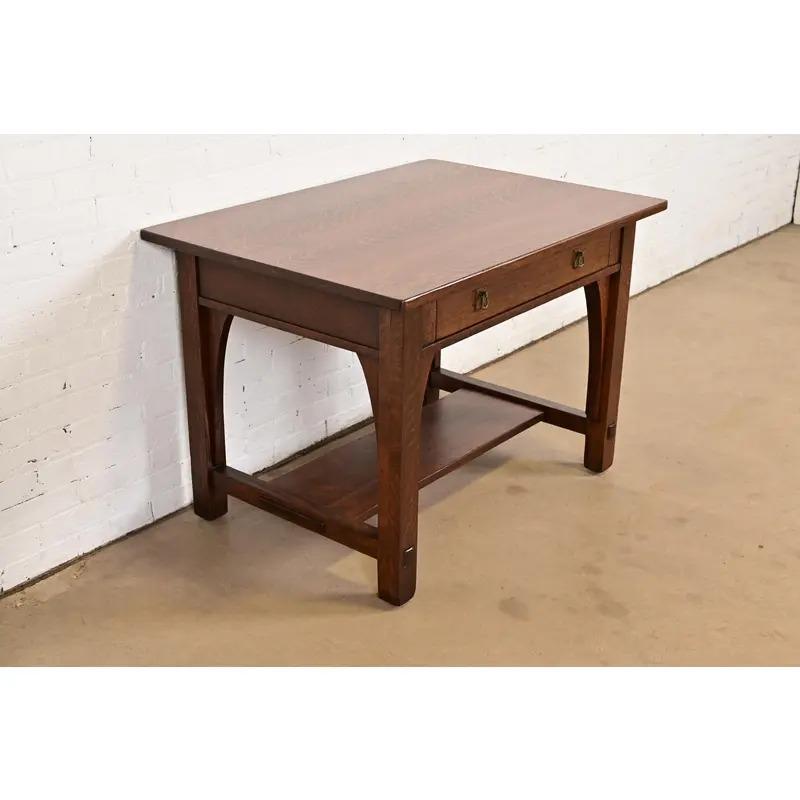 Scrivania Mission Arts & Crafts di Limbert in Oak, appena rifinita In condizioni buone in vendita a South Bend, IN